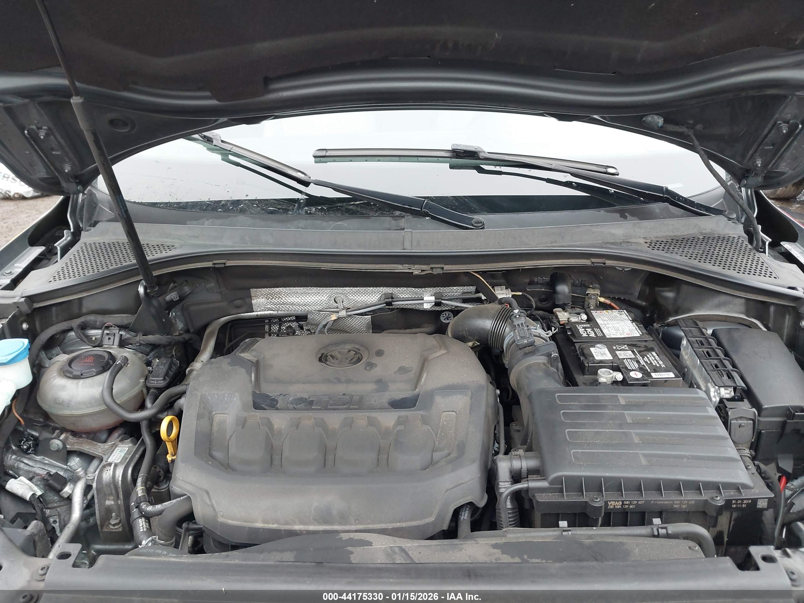 VOLKSWAGEN TIGUAN image 10