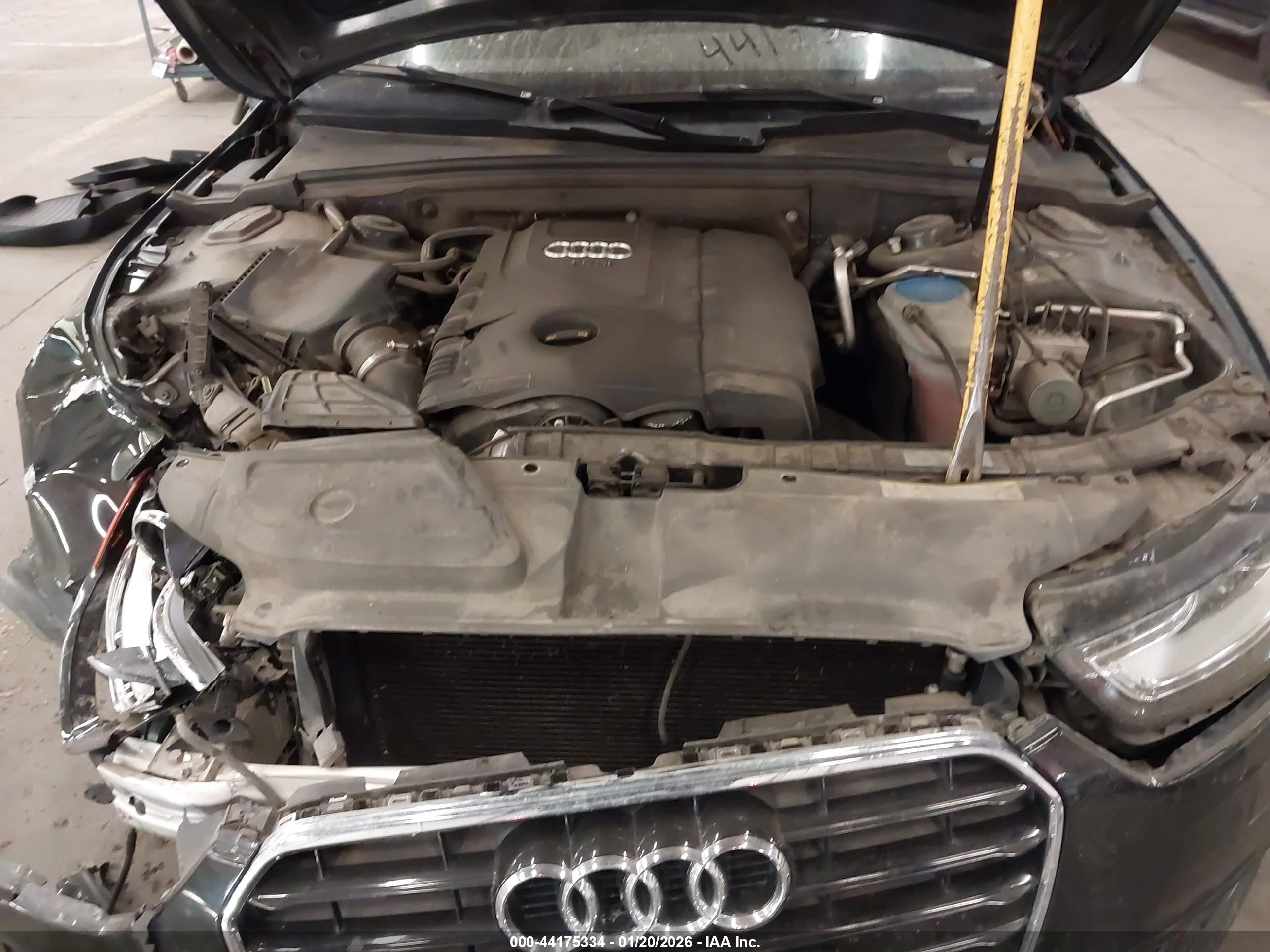 AUDI A4 image 10