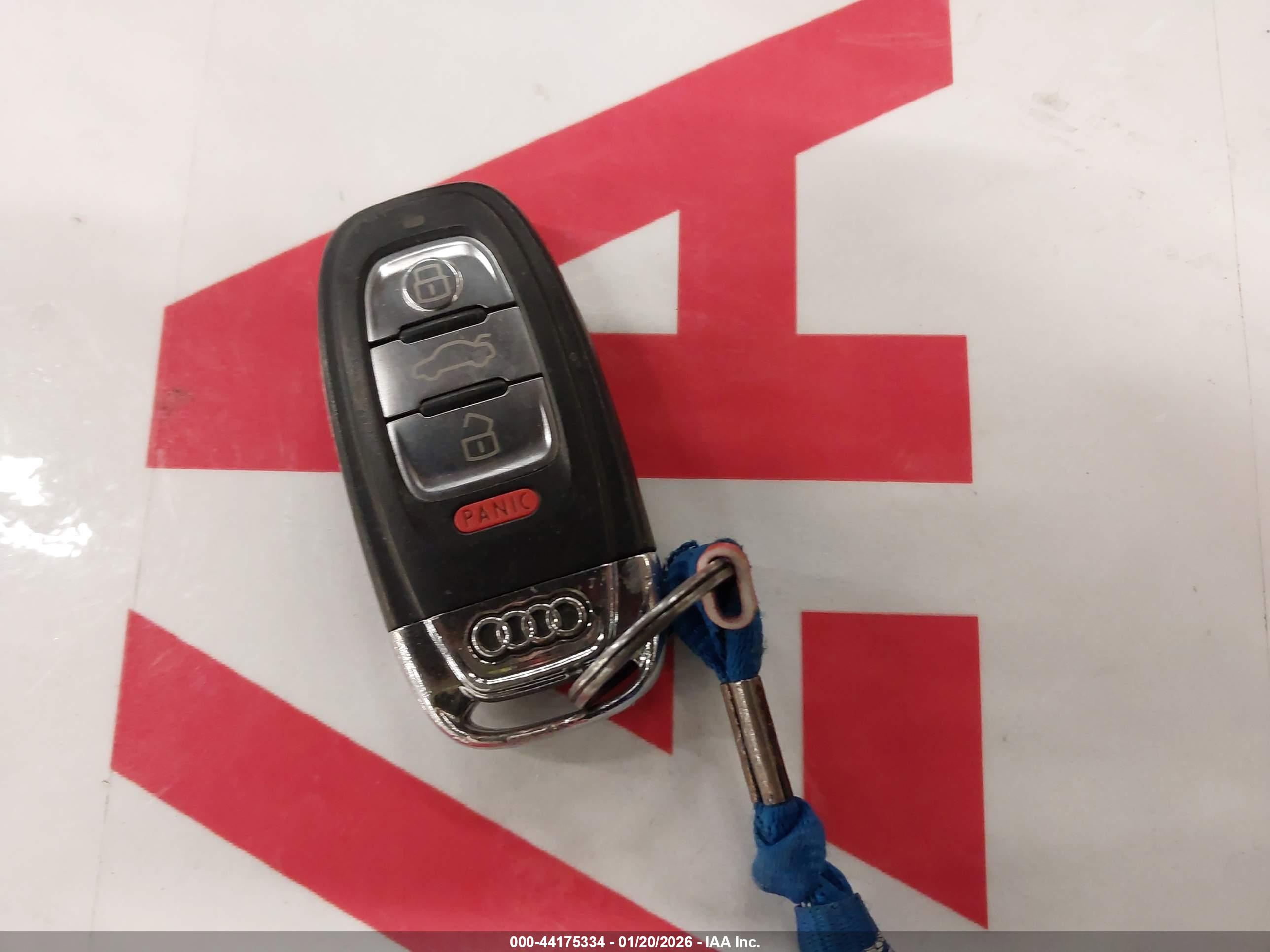 AUDI A4 image 11