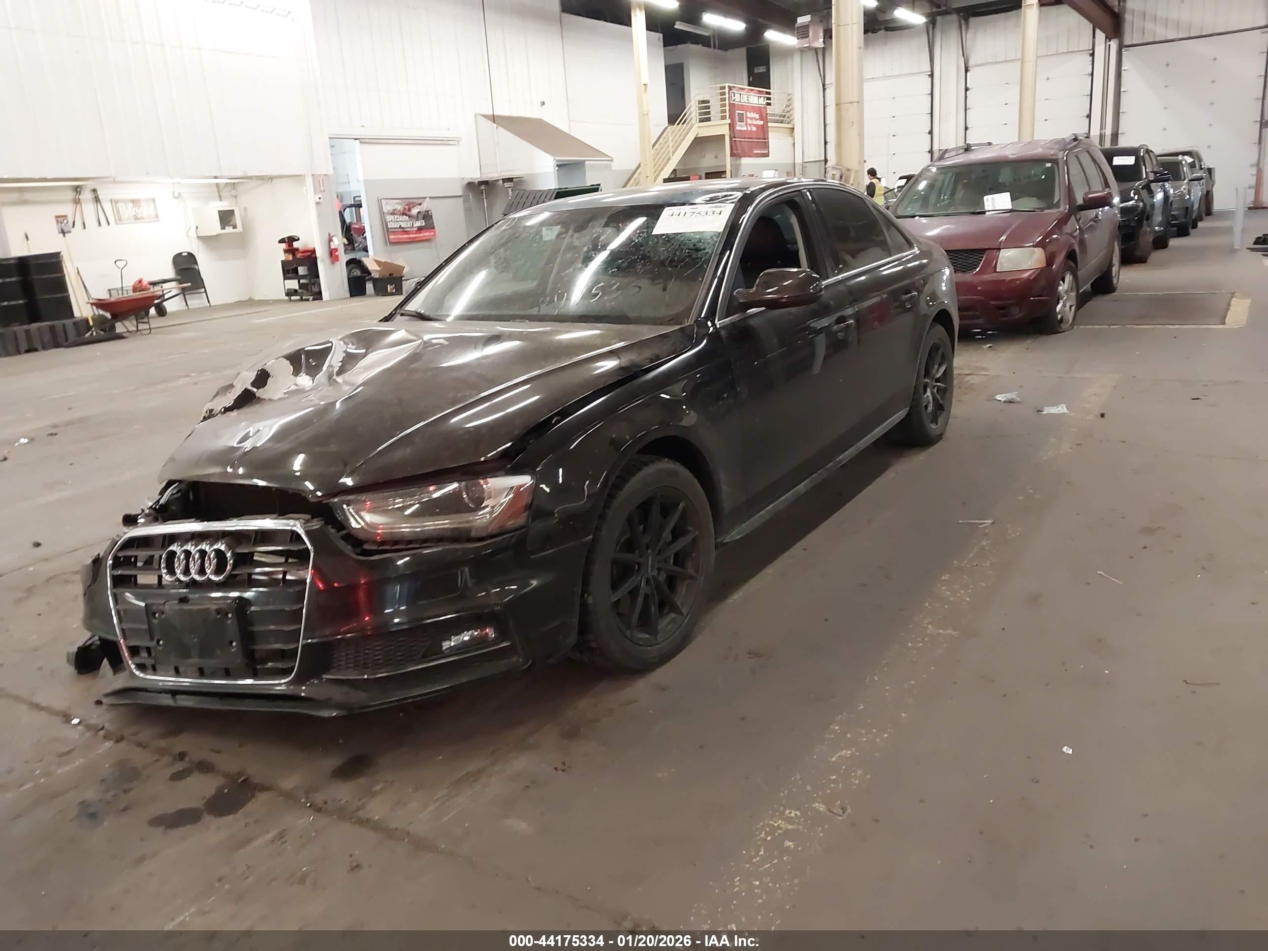 AUDI A4 image 2