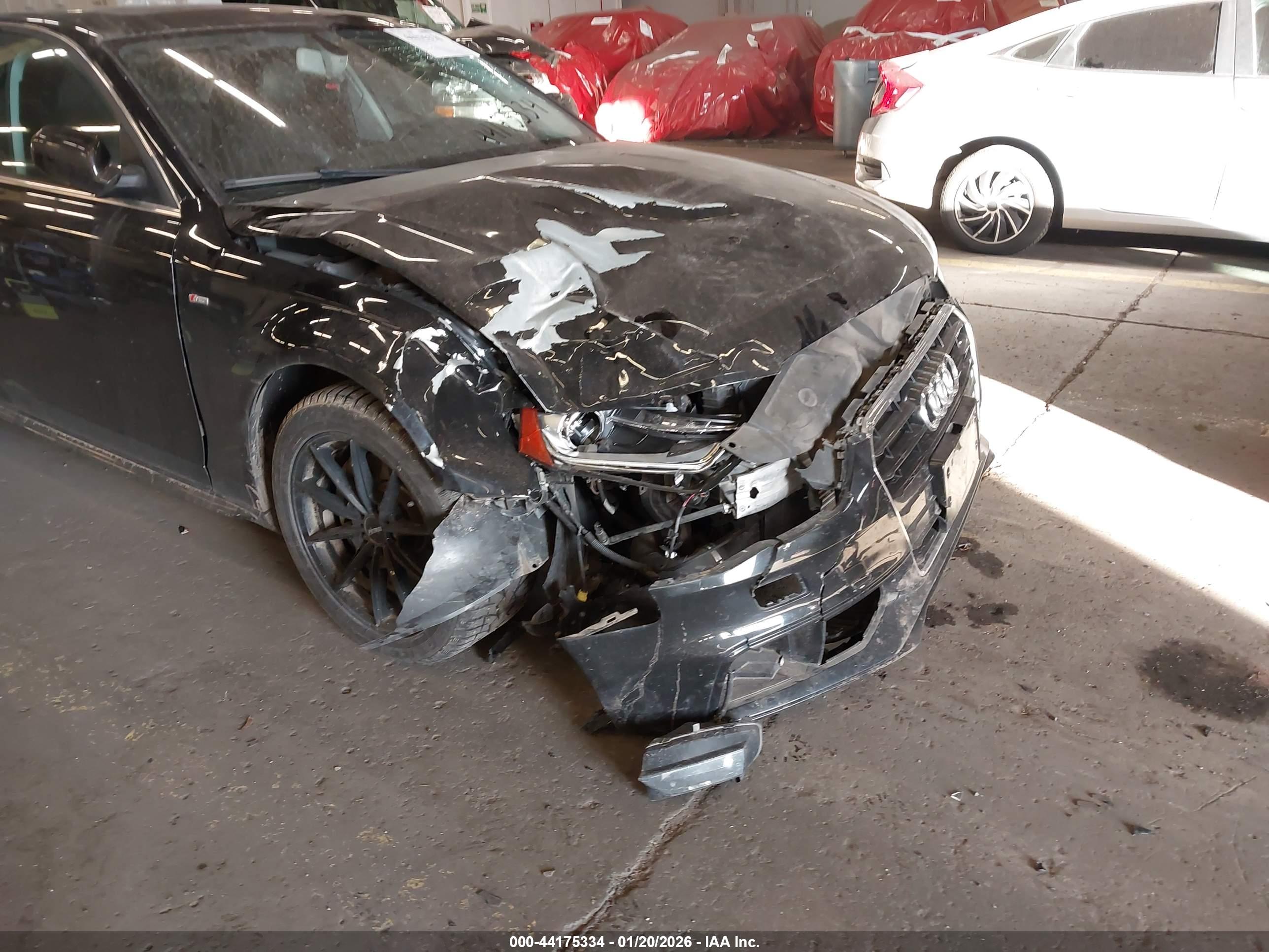 AUDI A4 image 6