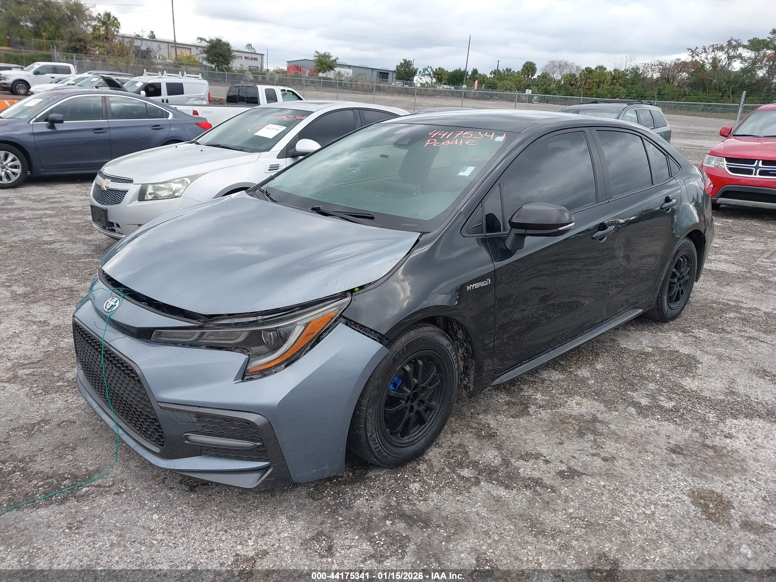 TOYOTA COROLLA image 2