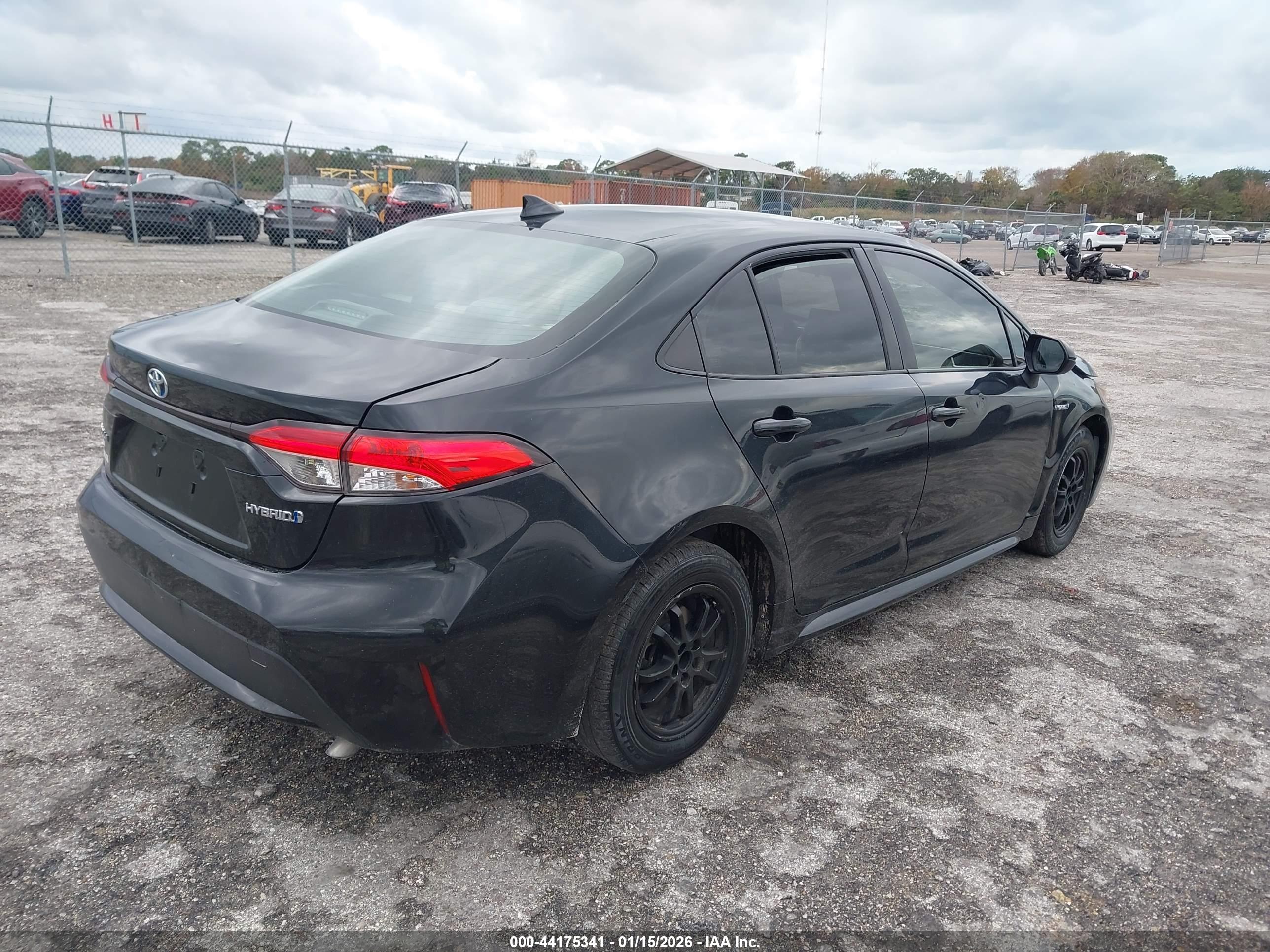 TOYOTA COROLLA image 4