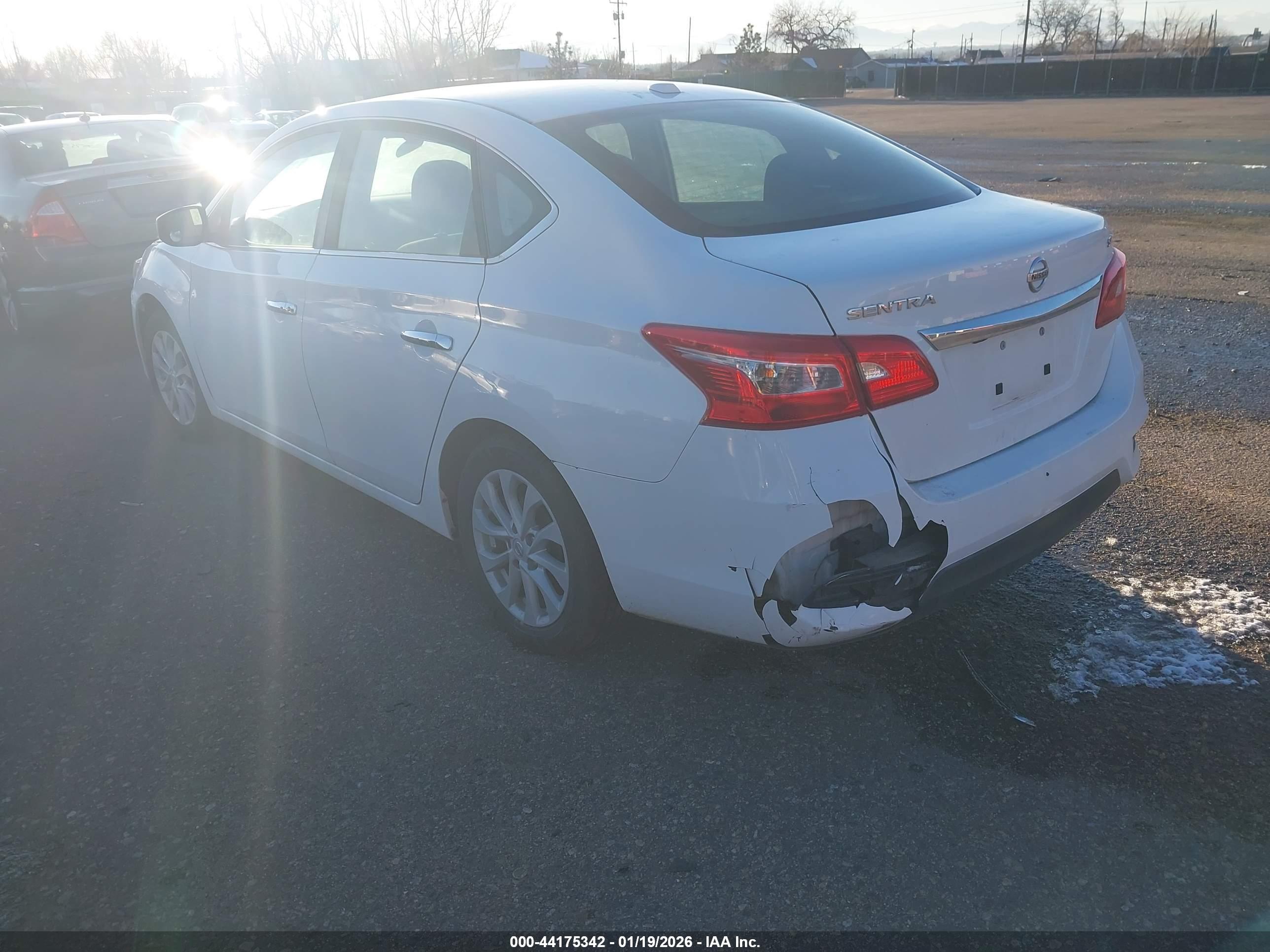 NISSAN SENTRA image 3
