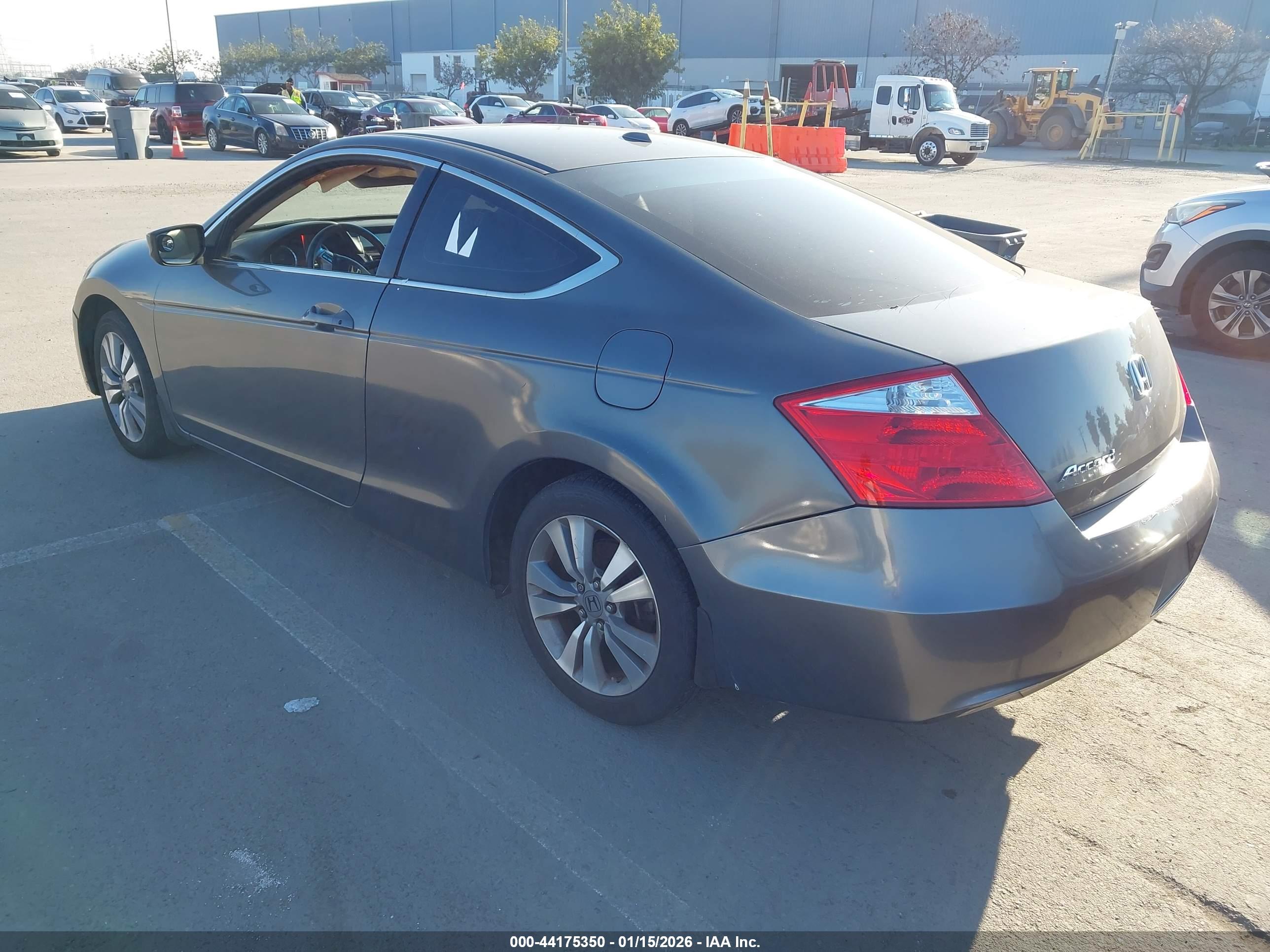 HONDA ACCORD image 3
