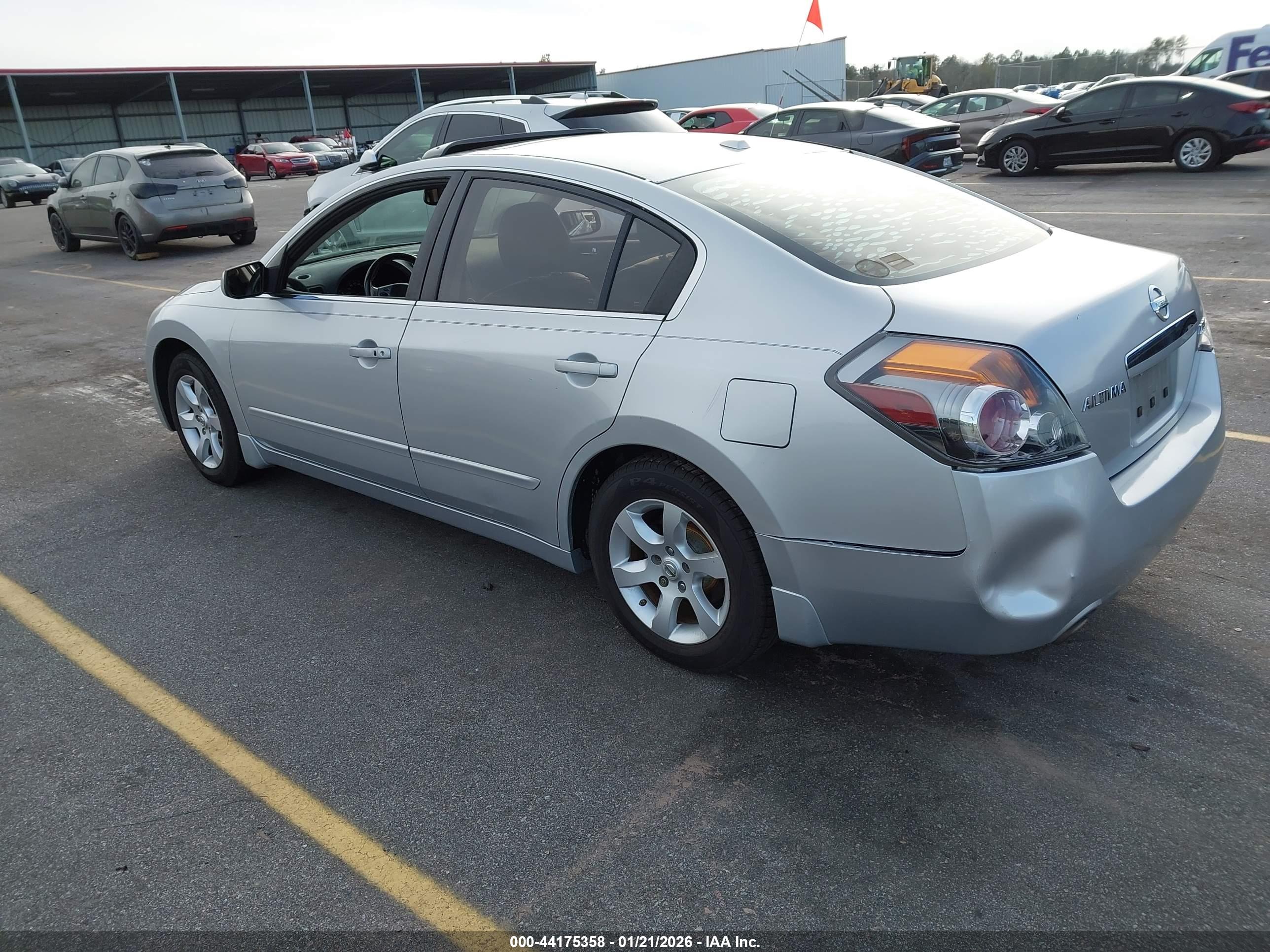NISSAN ALTIMA image 3