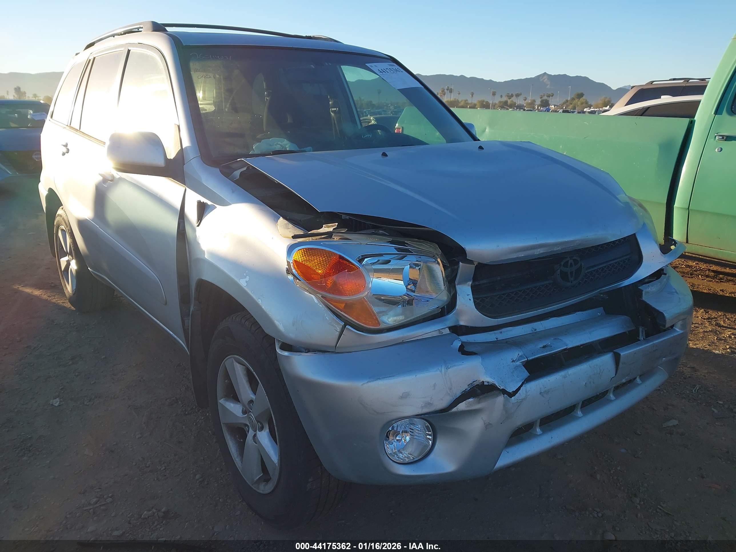 TOYOTA RAV4 image 6