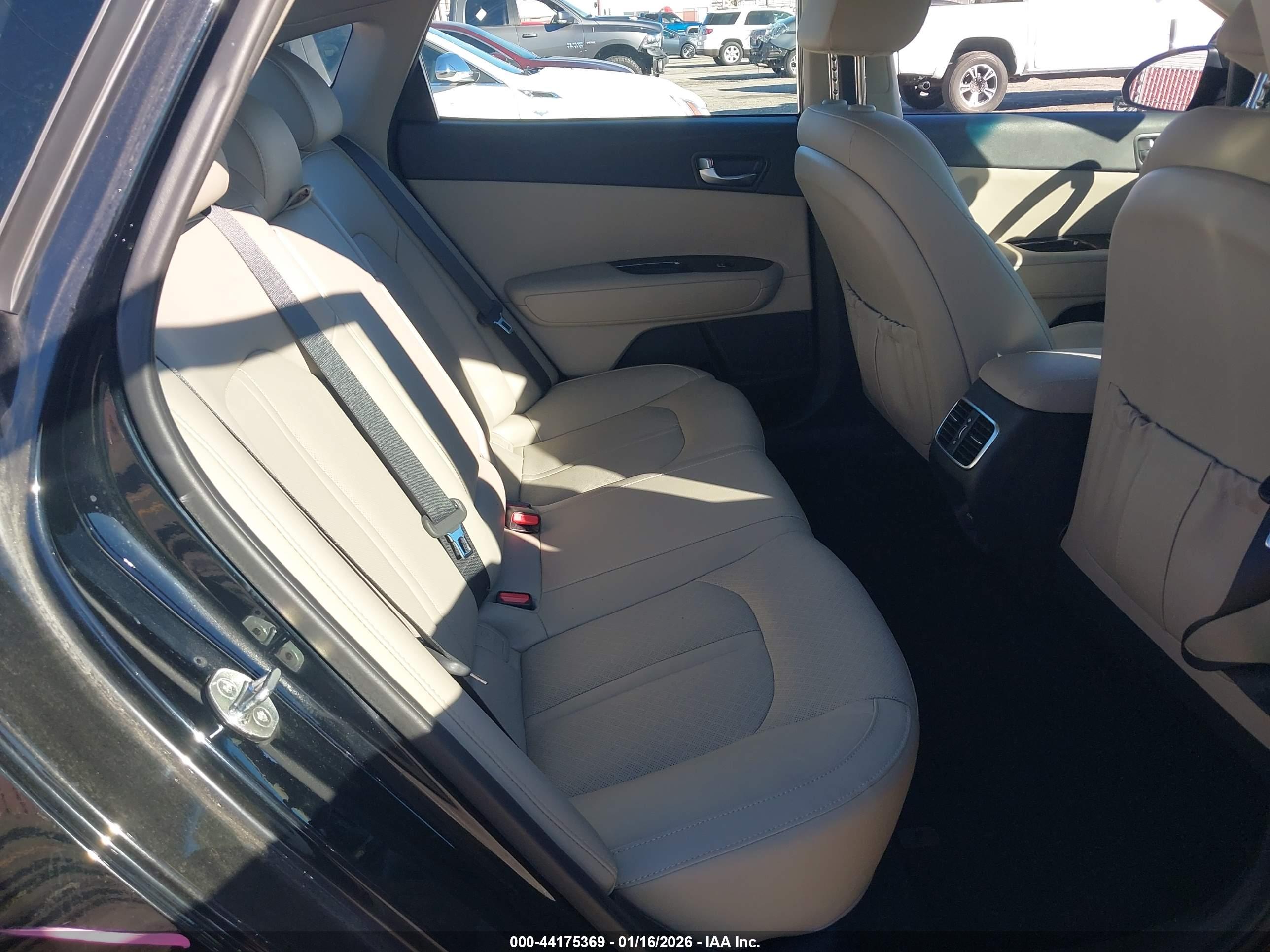 KIA OPTIMA image 8
