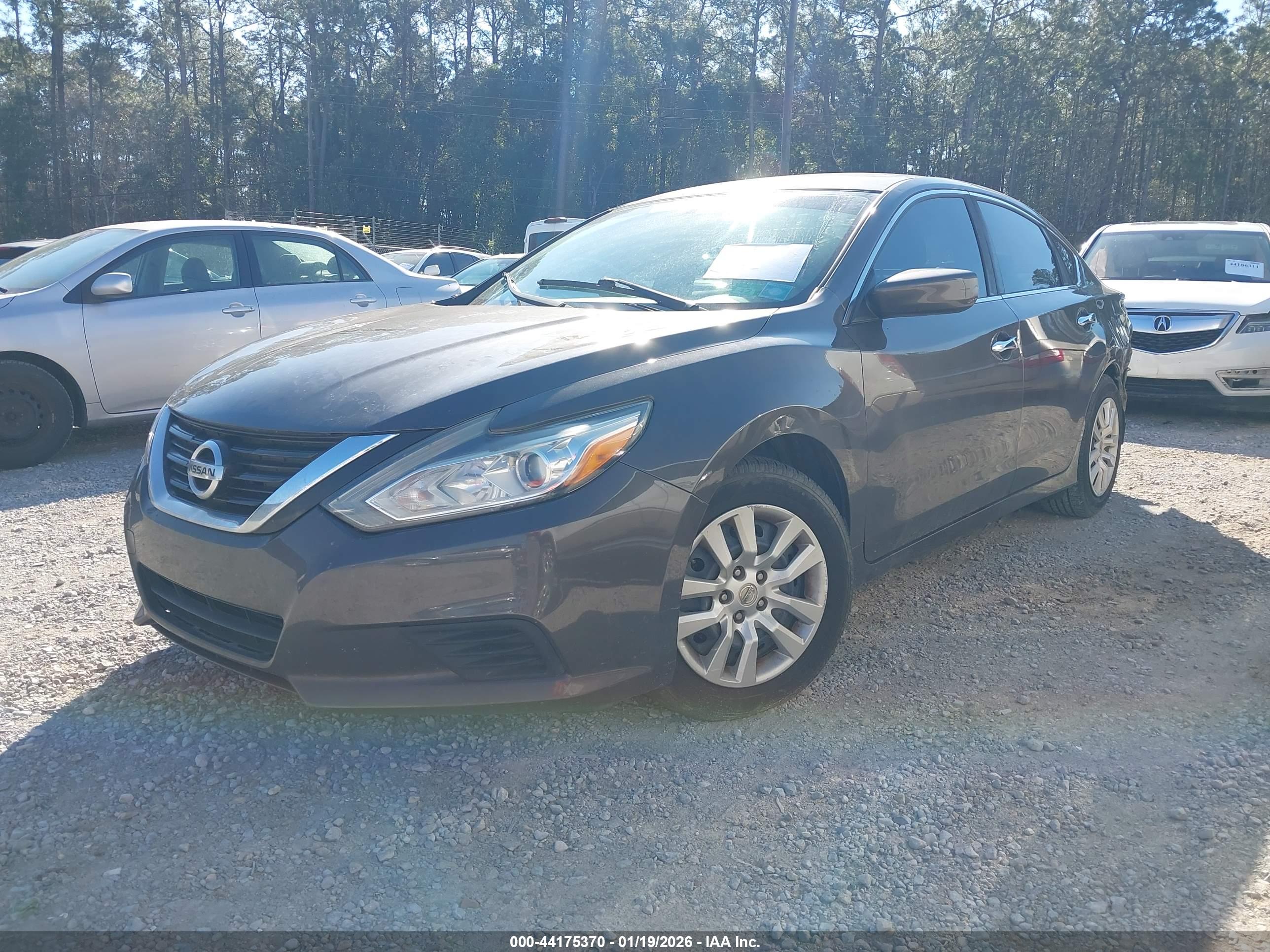 NISSAN ALTIMA image 2