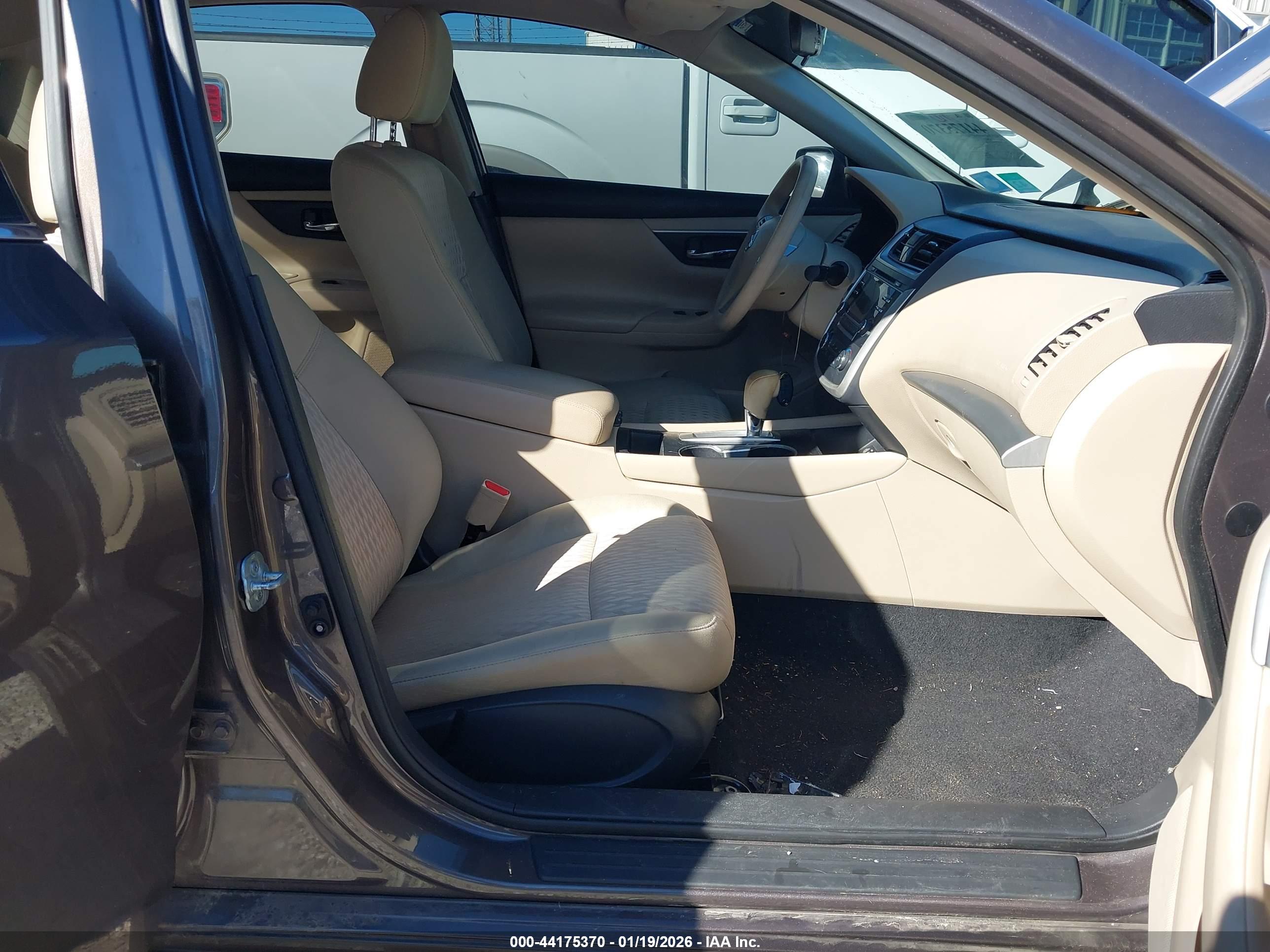 NISSAN ALTIMA image 5