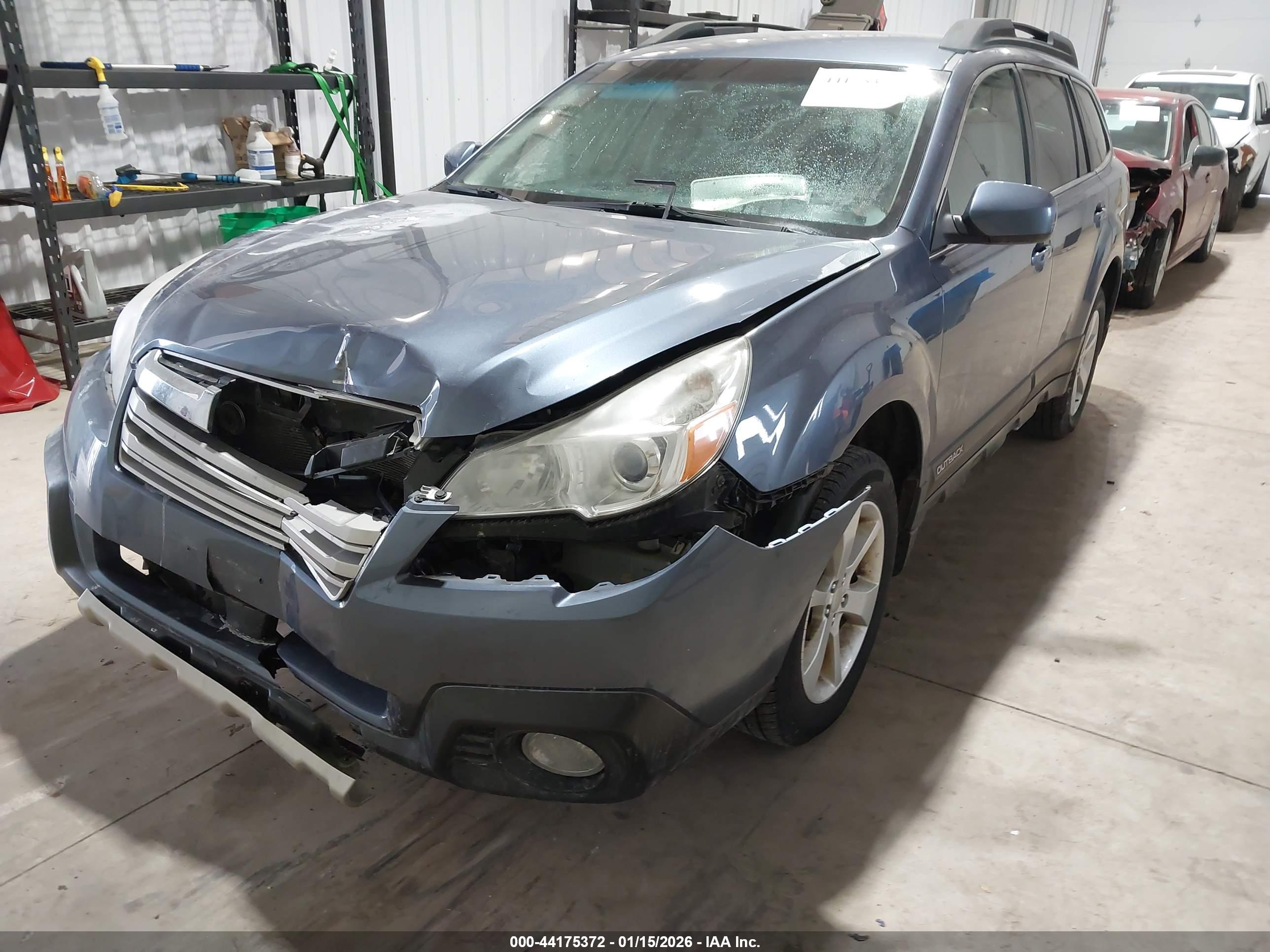SUBARU OUTBACK image 6