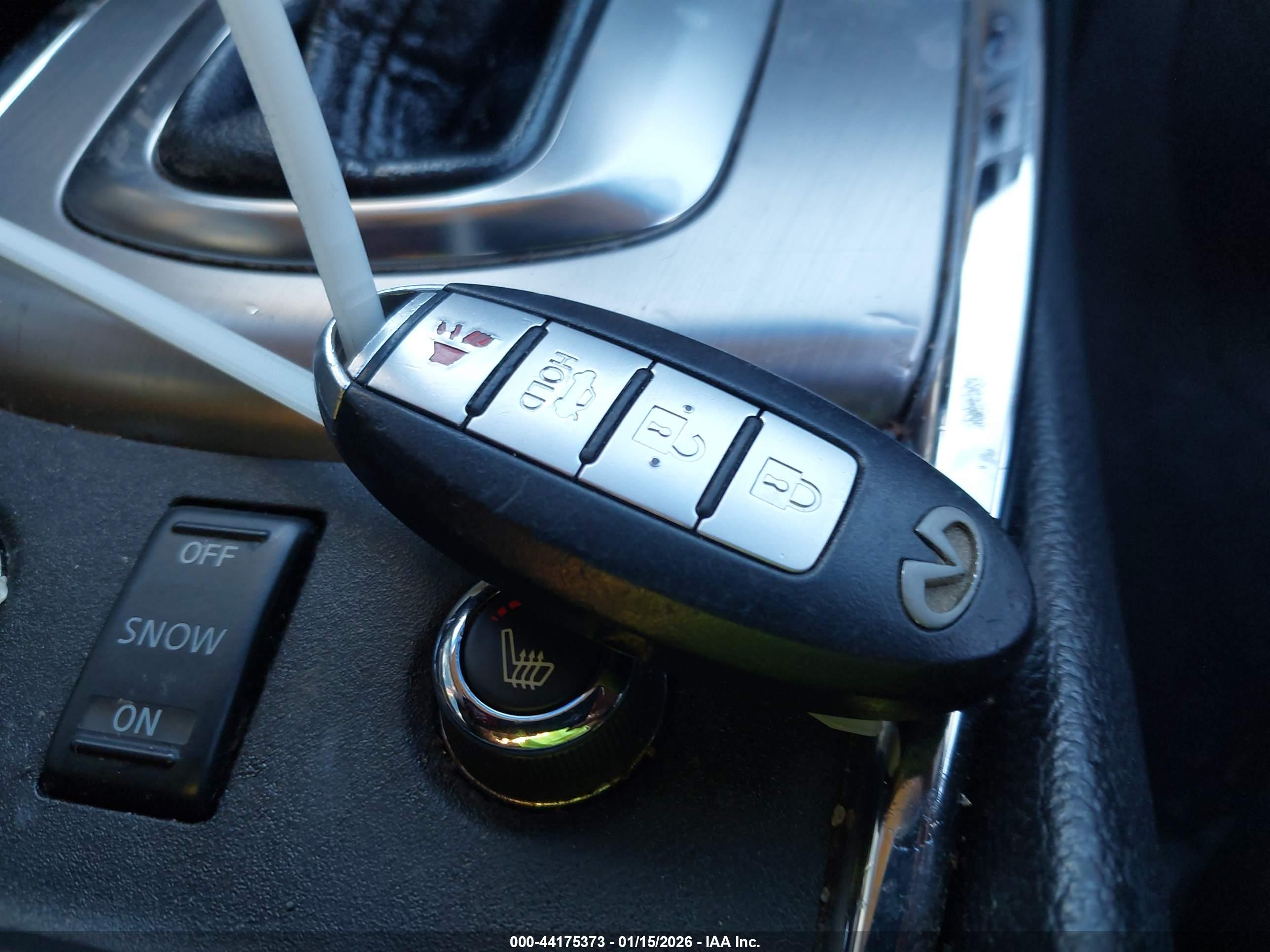 INFINITI G37X image 11
