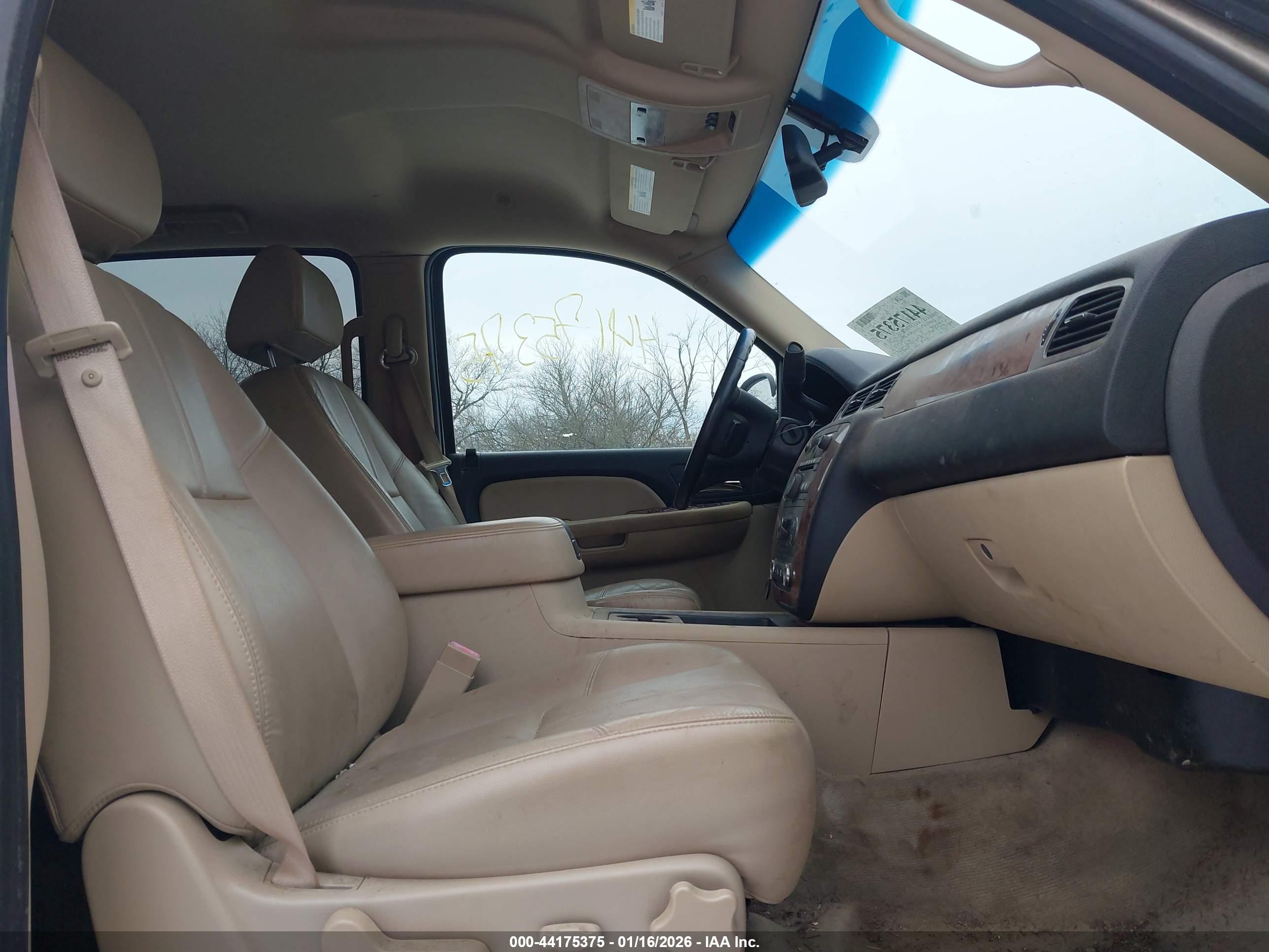 CHEVROLET AVALANCHE image 5