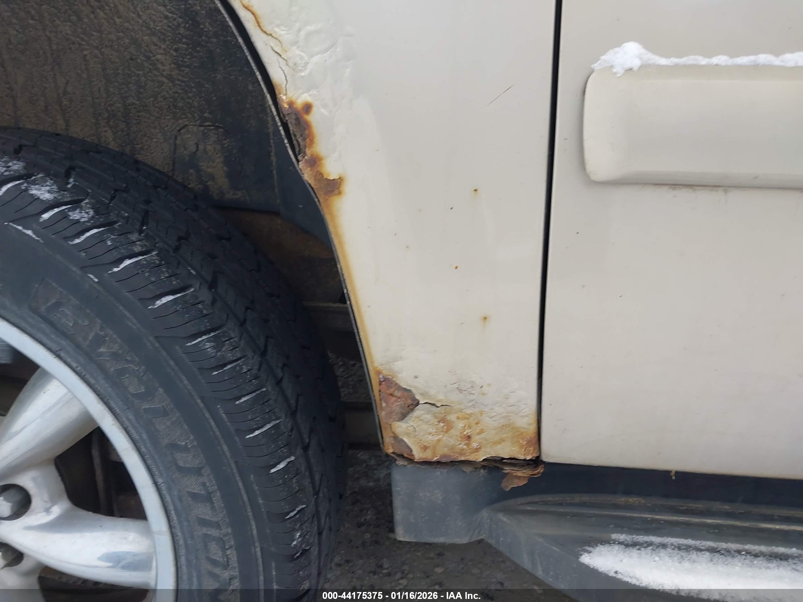 CHEVROLET AVALANCHE image 6