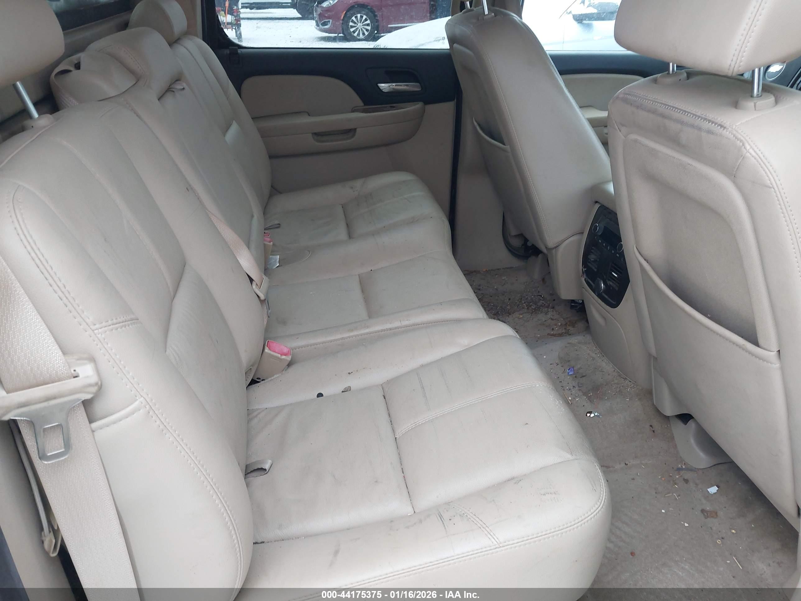 CHEVROLET AVALANCHE image 8