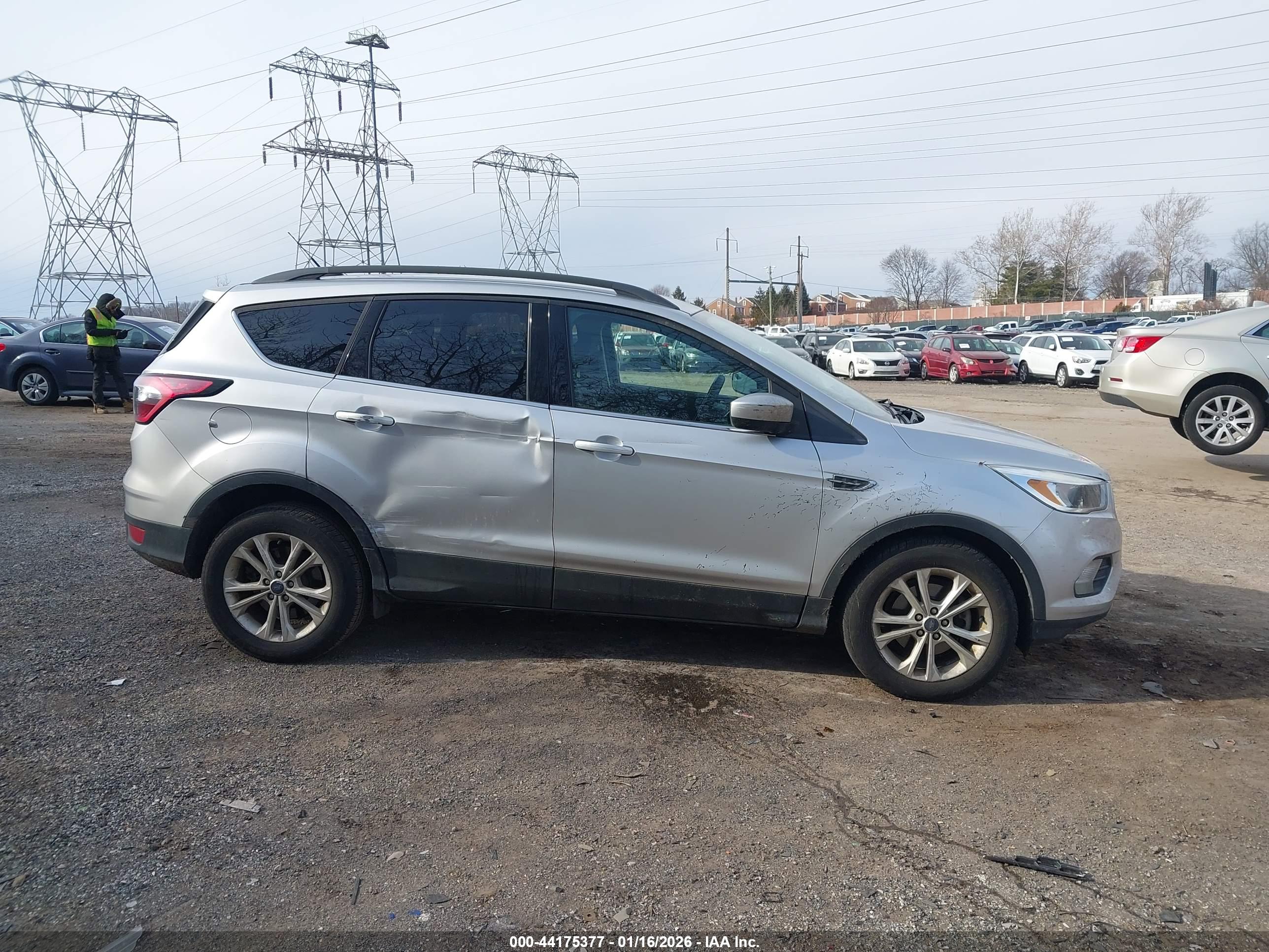 FORD ESCAPE image 6