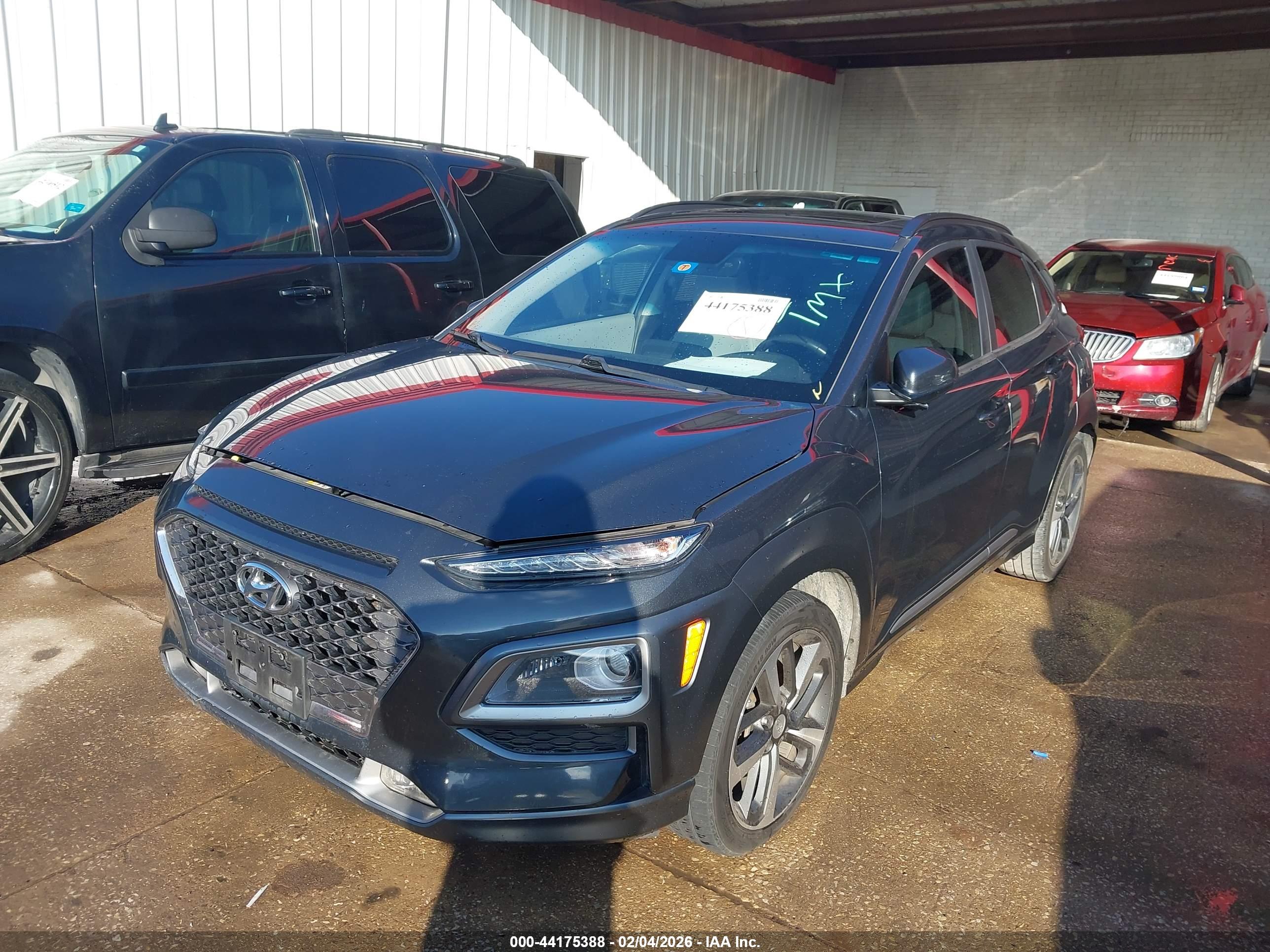 HYUNDAI KONA image 2