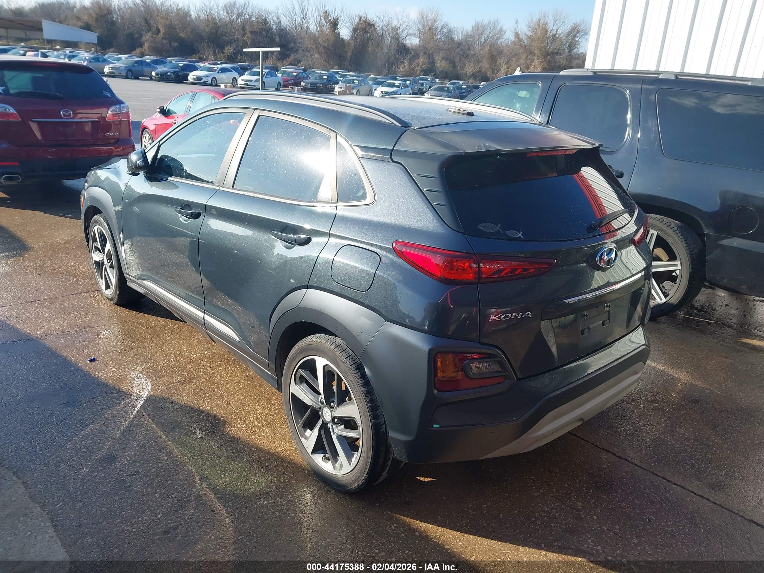 HYUNDAI KONA image 3