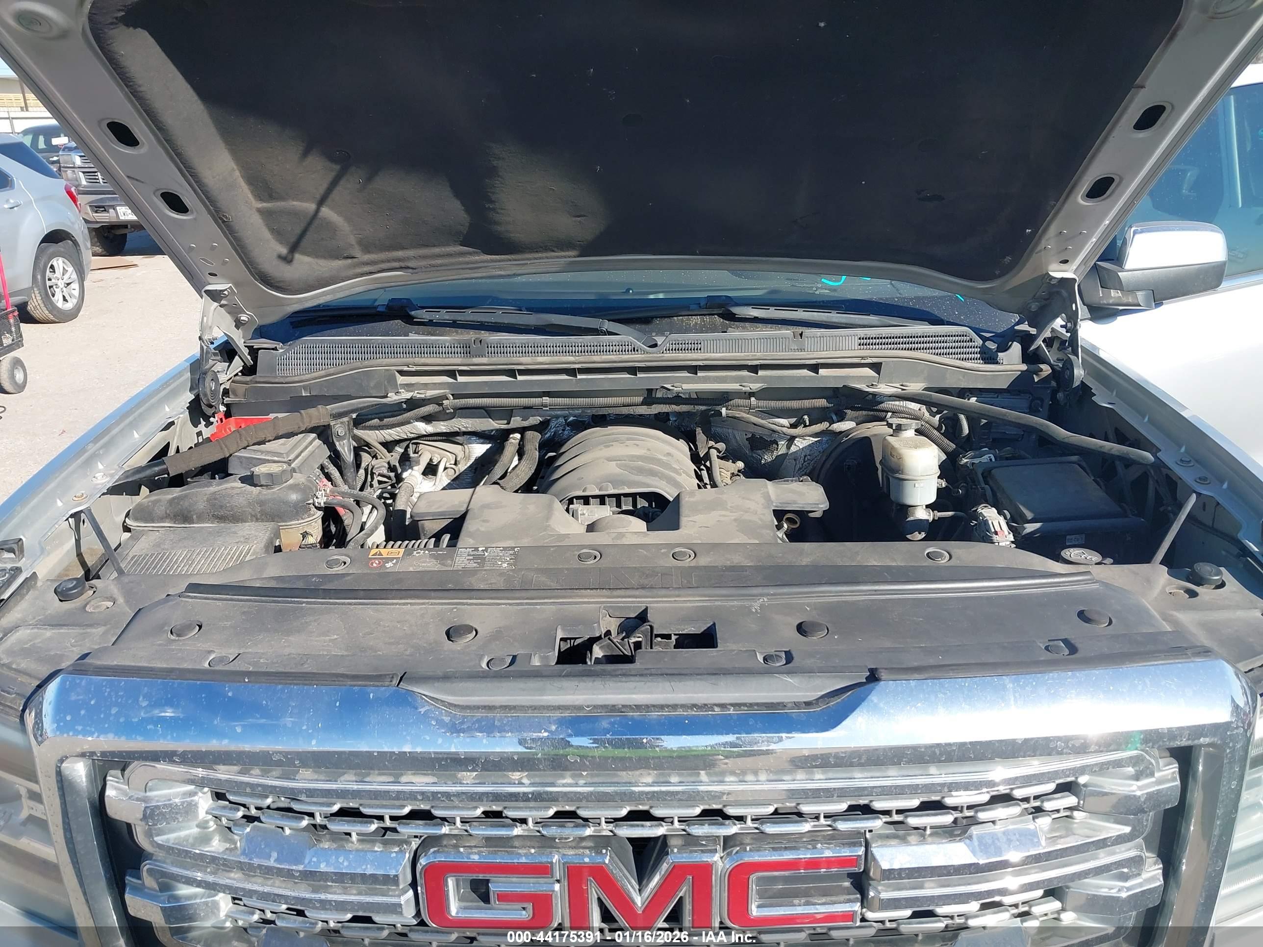 GMC SIERRA image 10