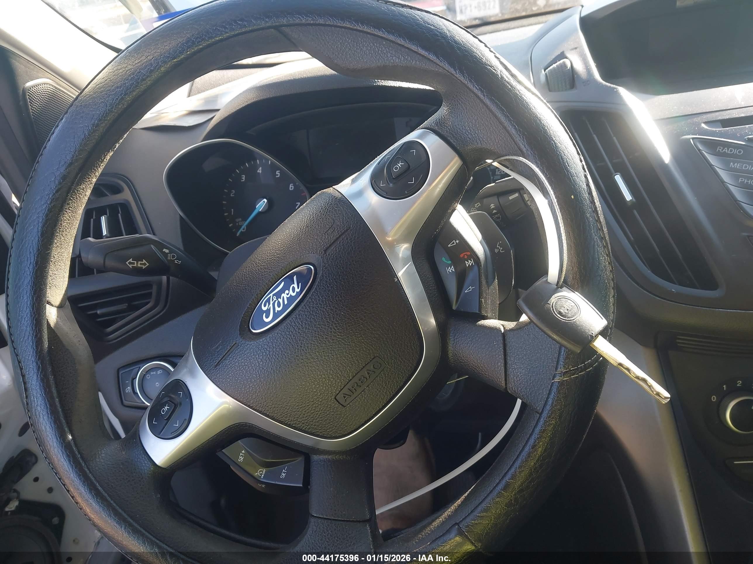 FORD ESCAPE image 11