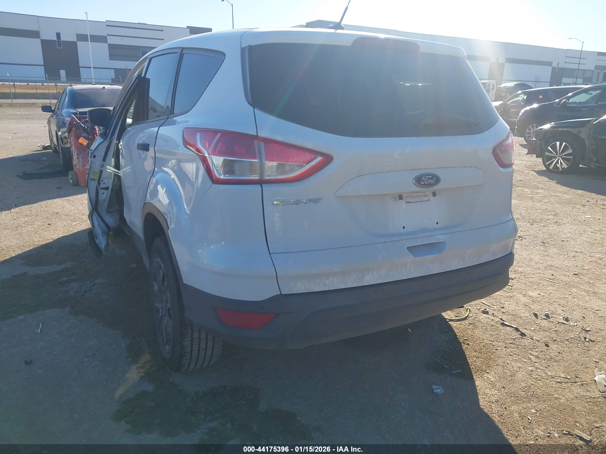 FORD ESCAPE image 3