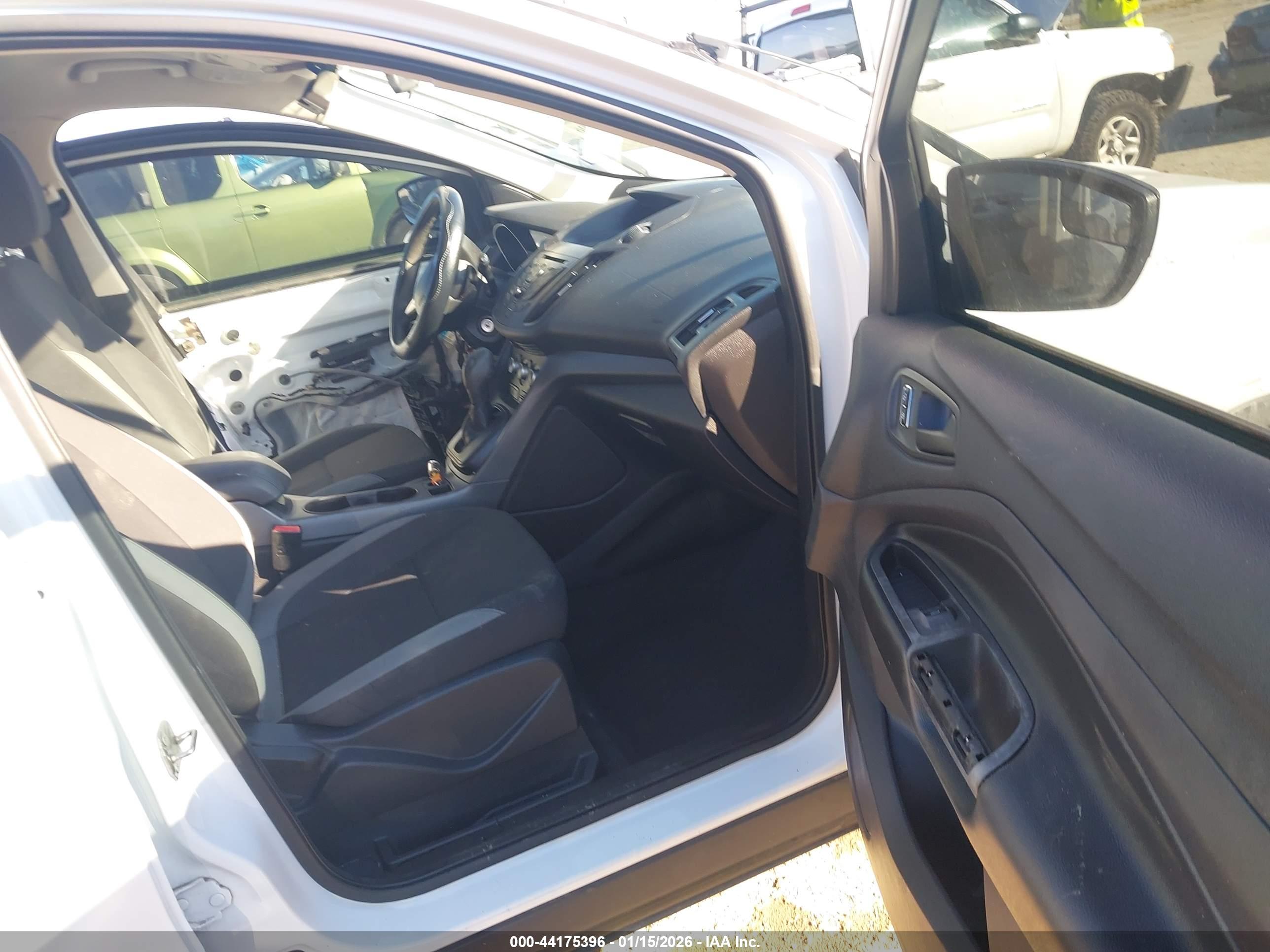 FORD ESCAPE image 5