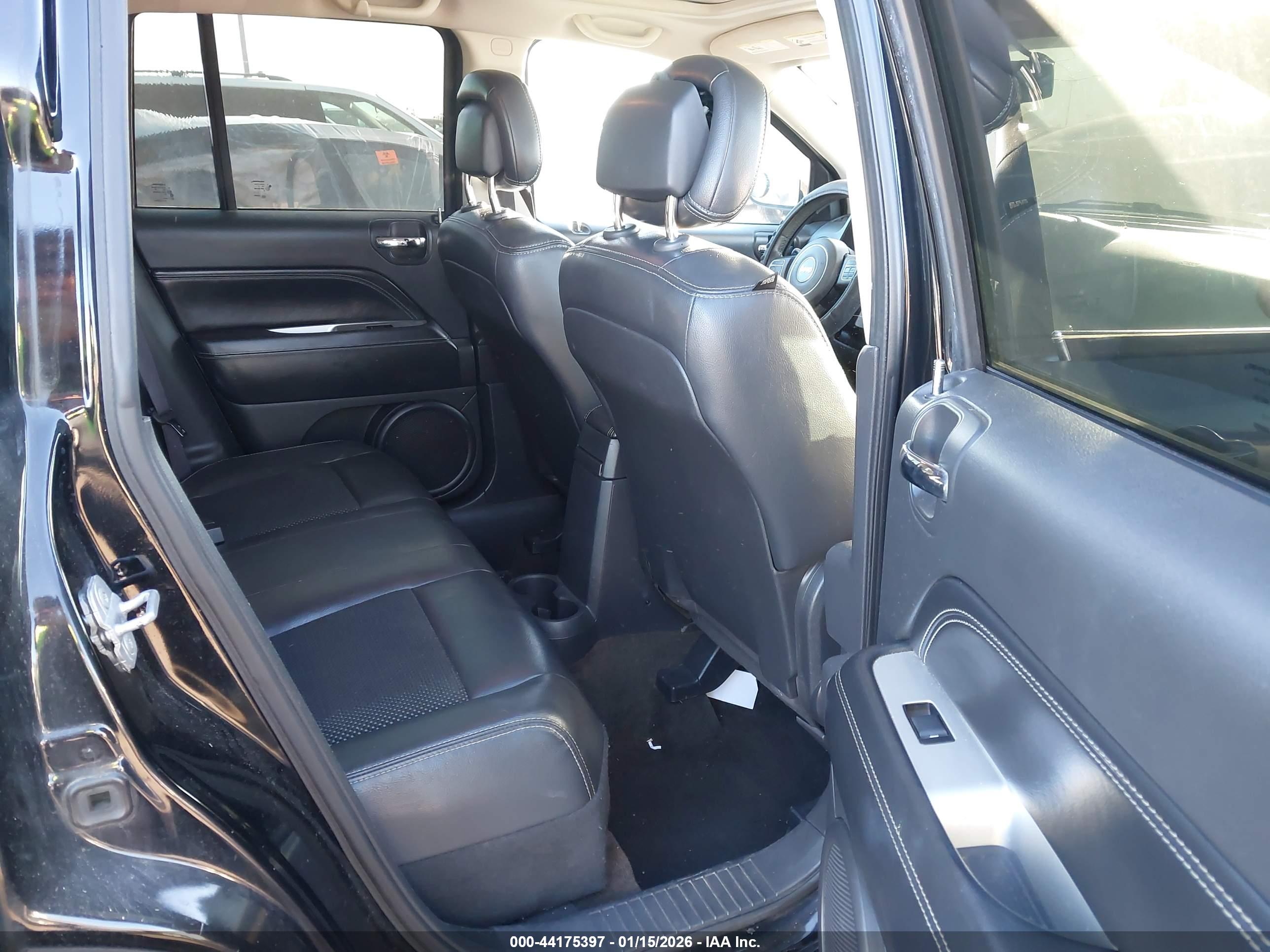 JEEP COMPASS image 8
