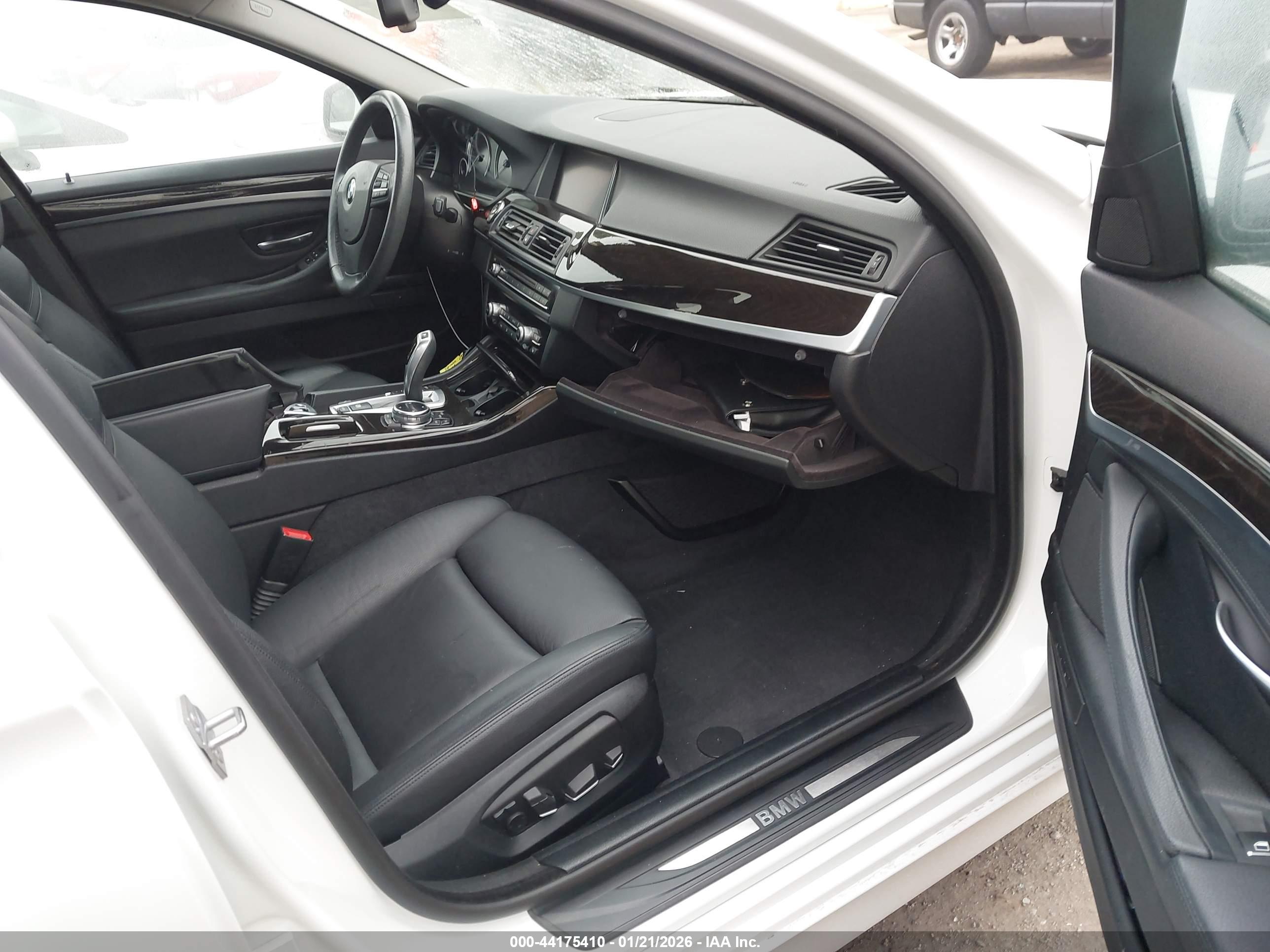 BMW 535I image 5