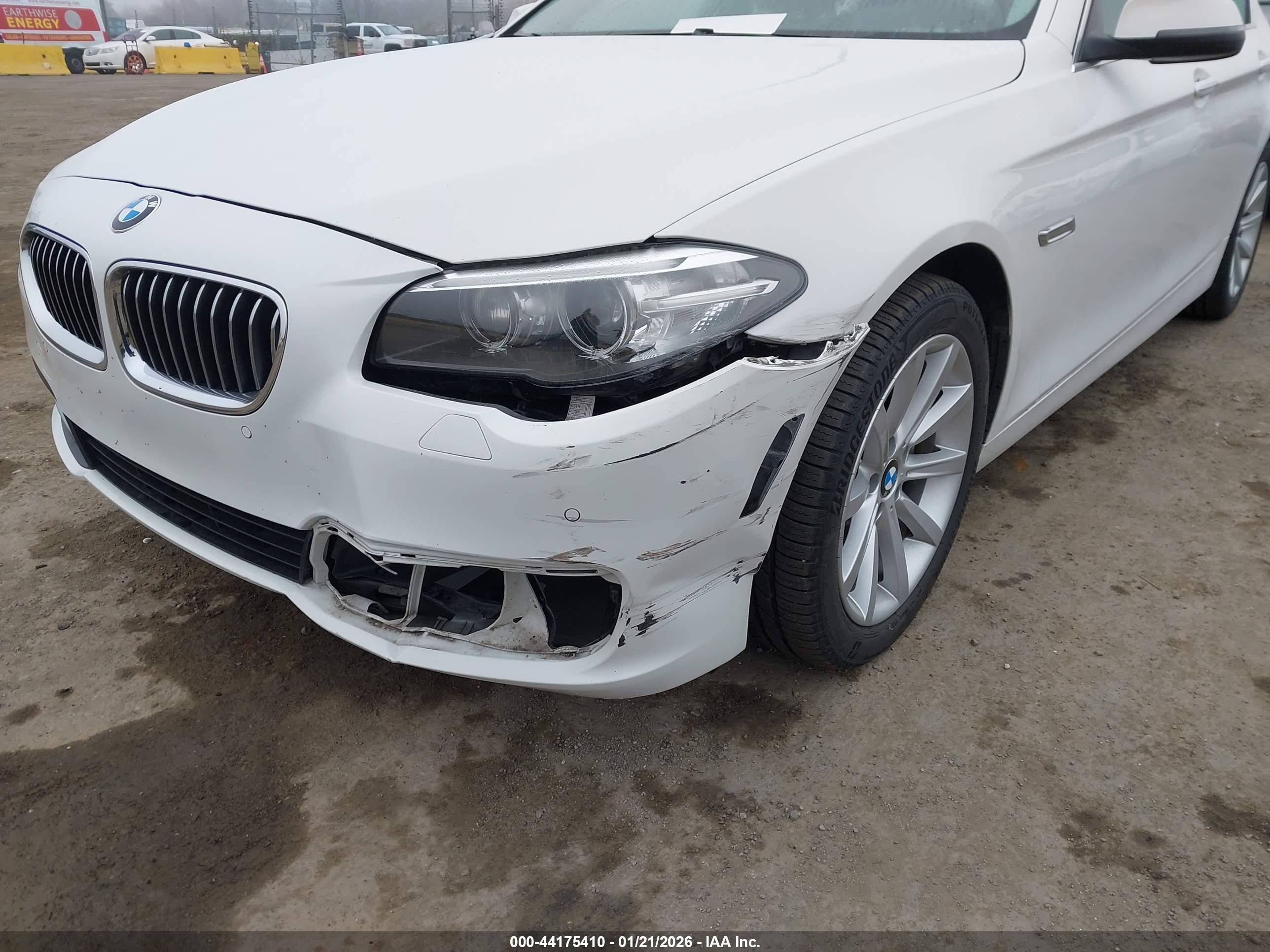 BMW 535I image 6