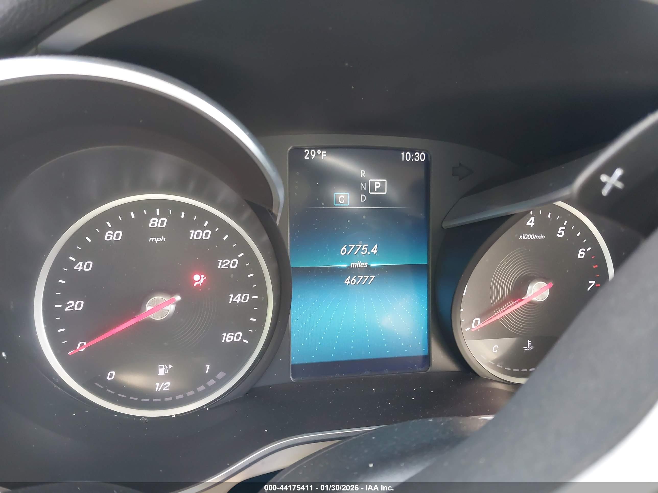 MERCEDES-BENZ GLC image 7