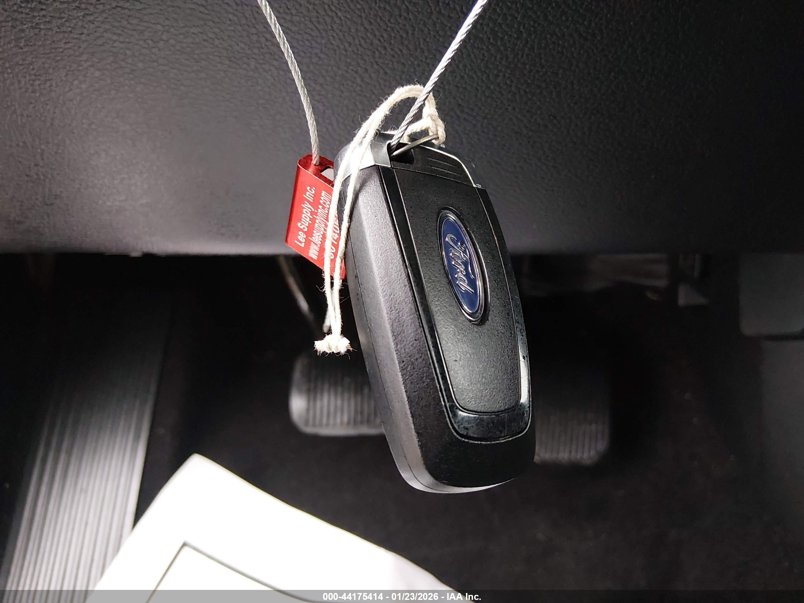 FORD EXPEDITION image 11