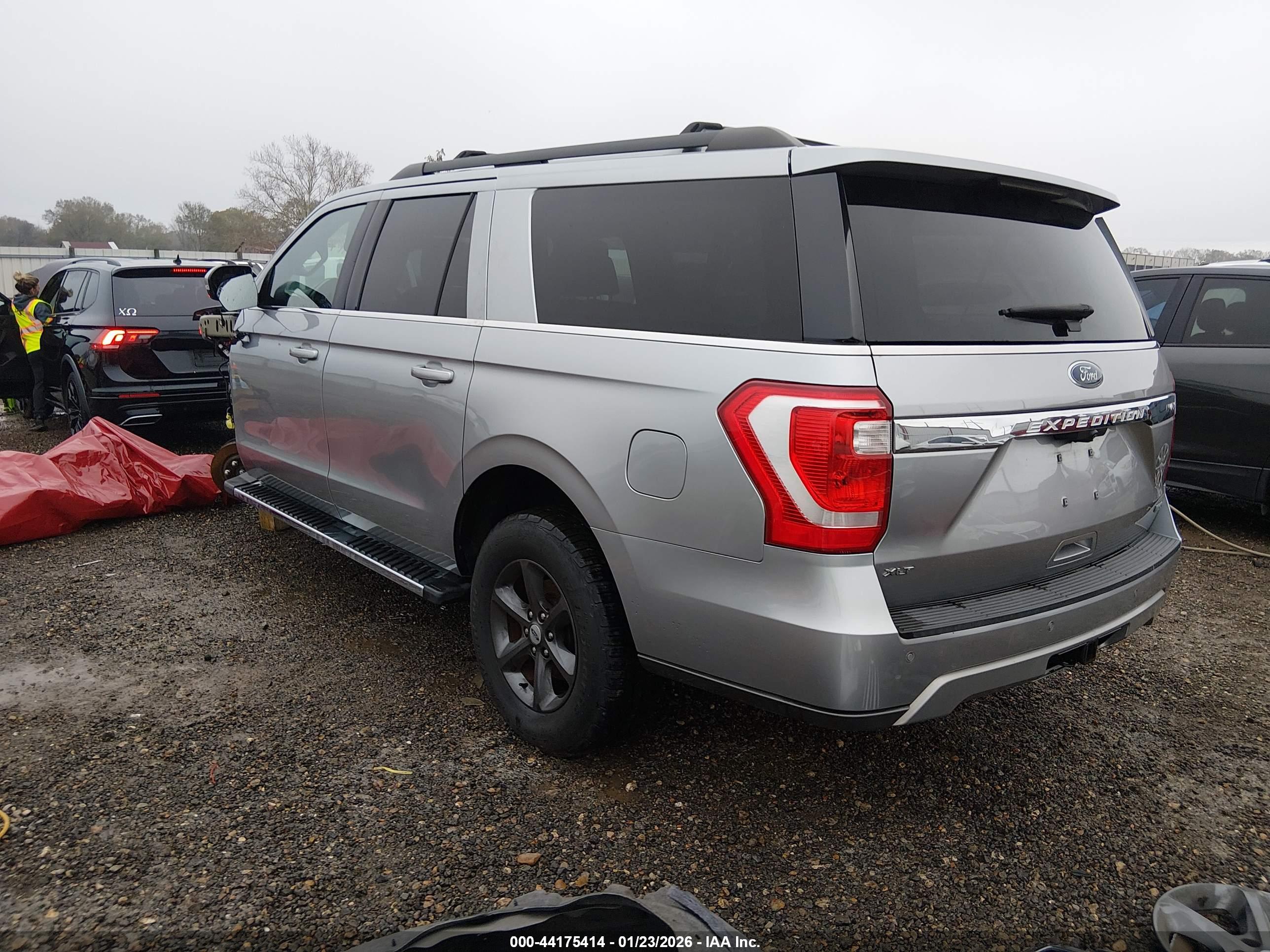 FORD EXPEDITION image 3