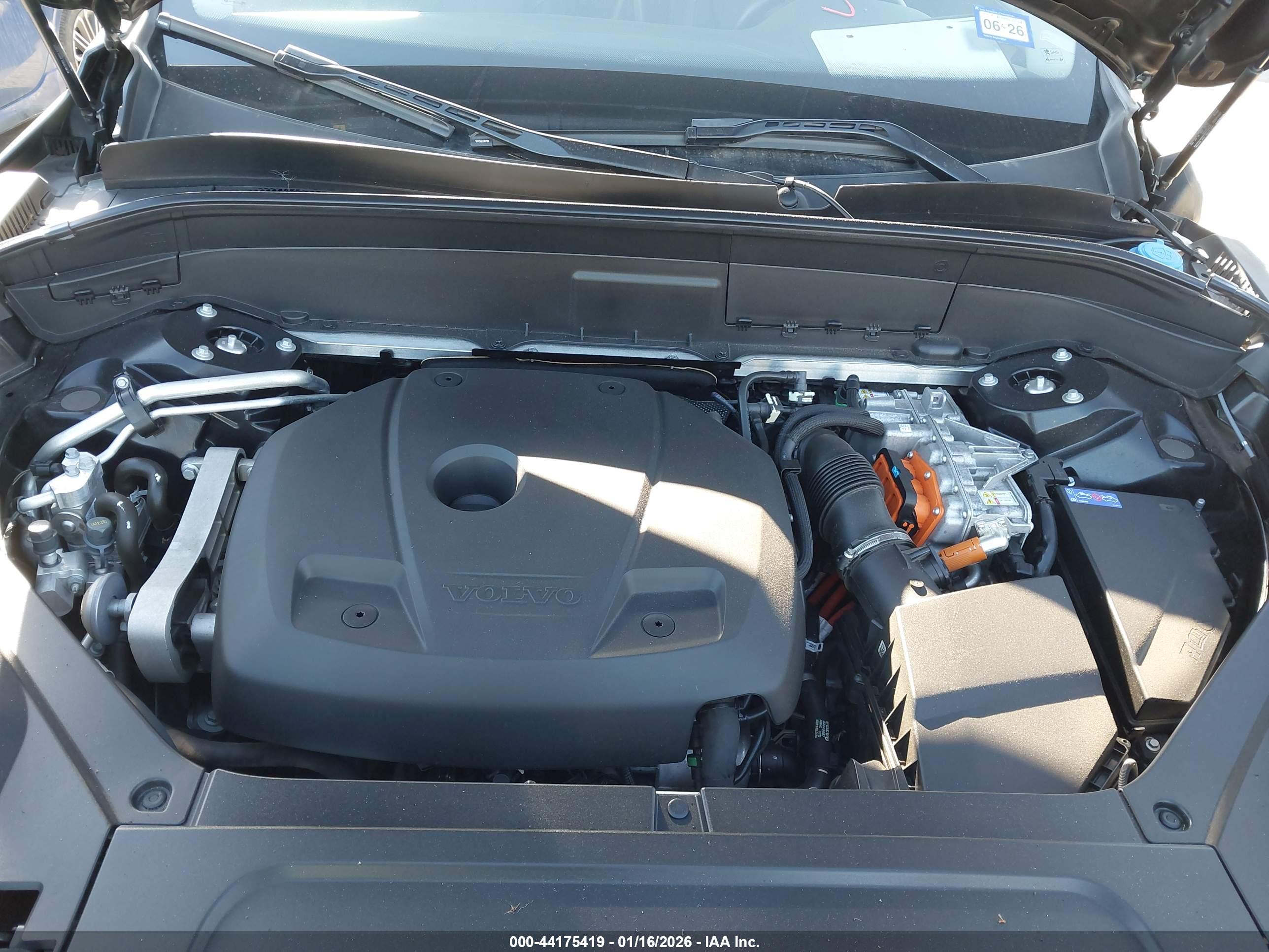VOLVO XC90 image 10