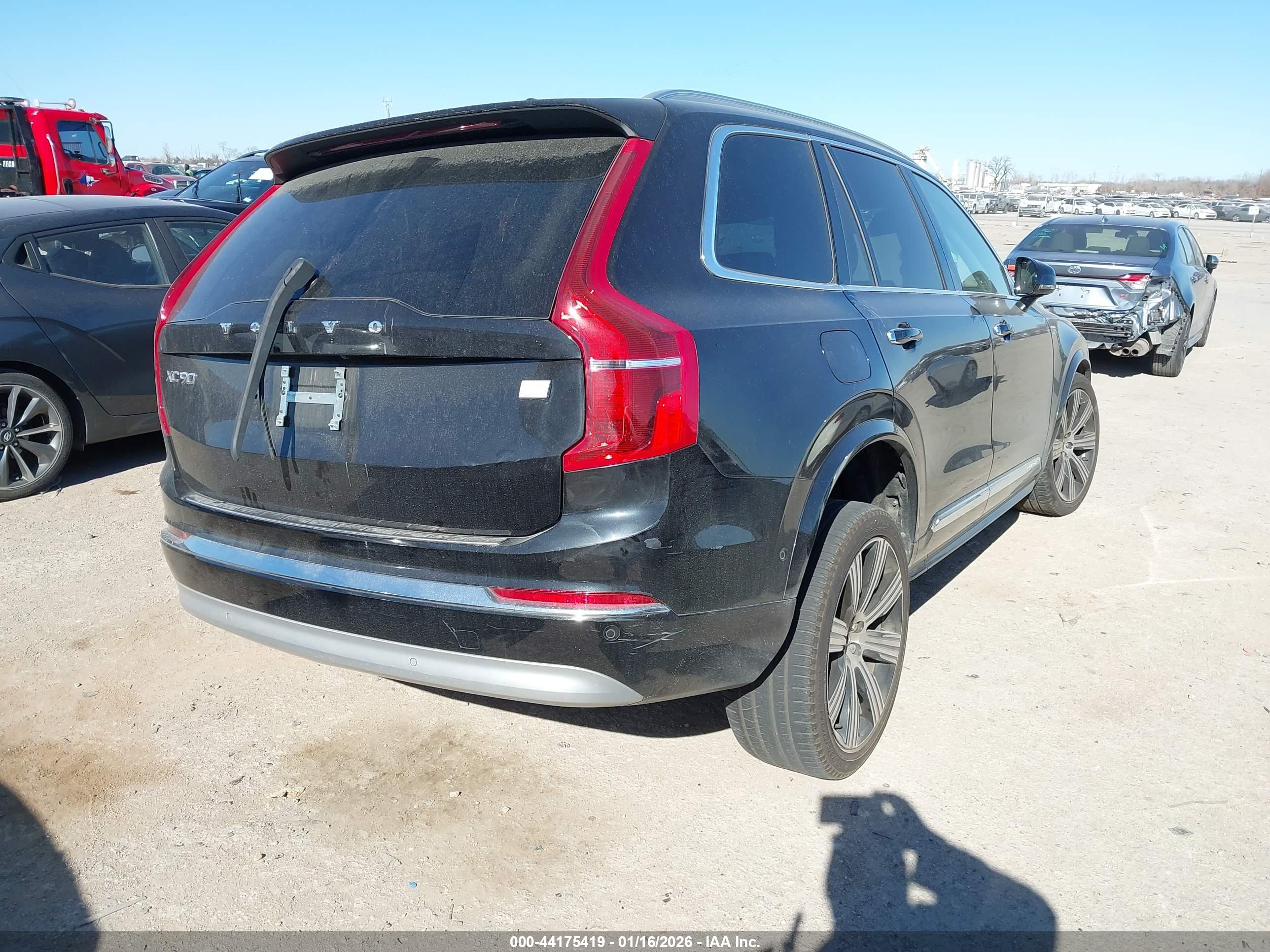 VOLVO XC90 image 4