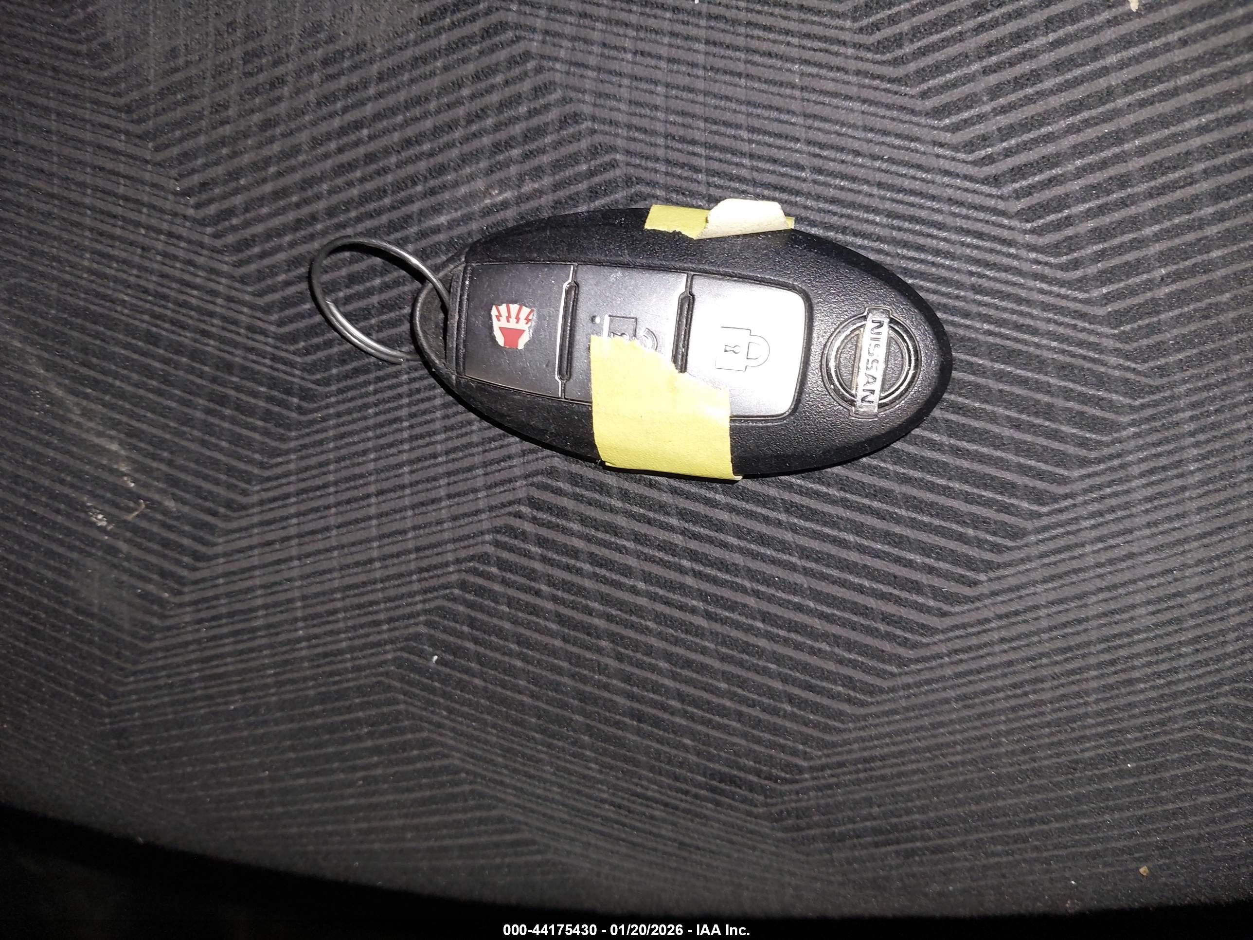 NISSAN ROGUE image 11