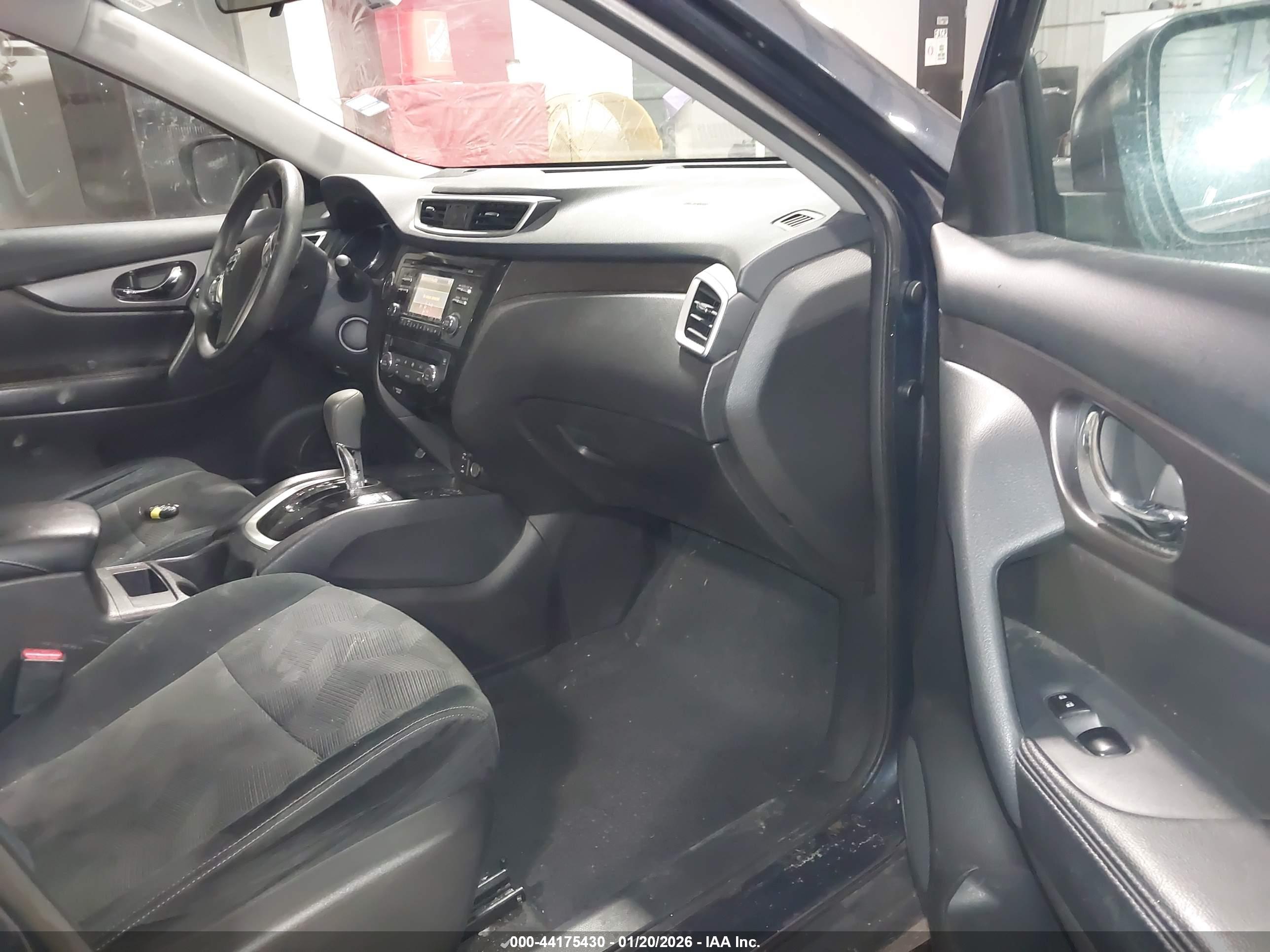 NISSAN ROGUE image 5