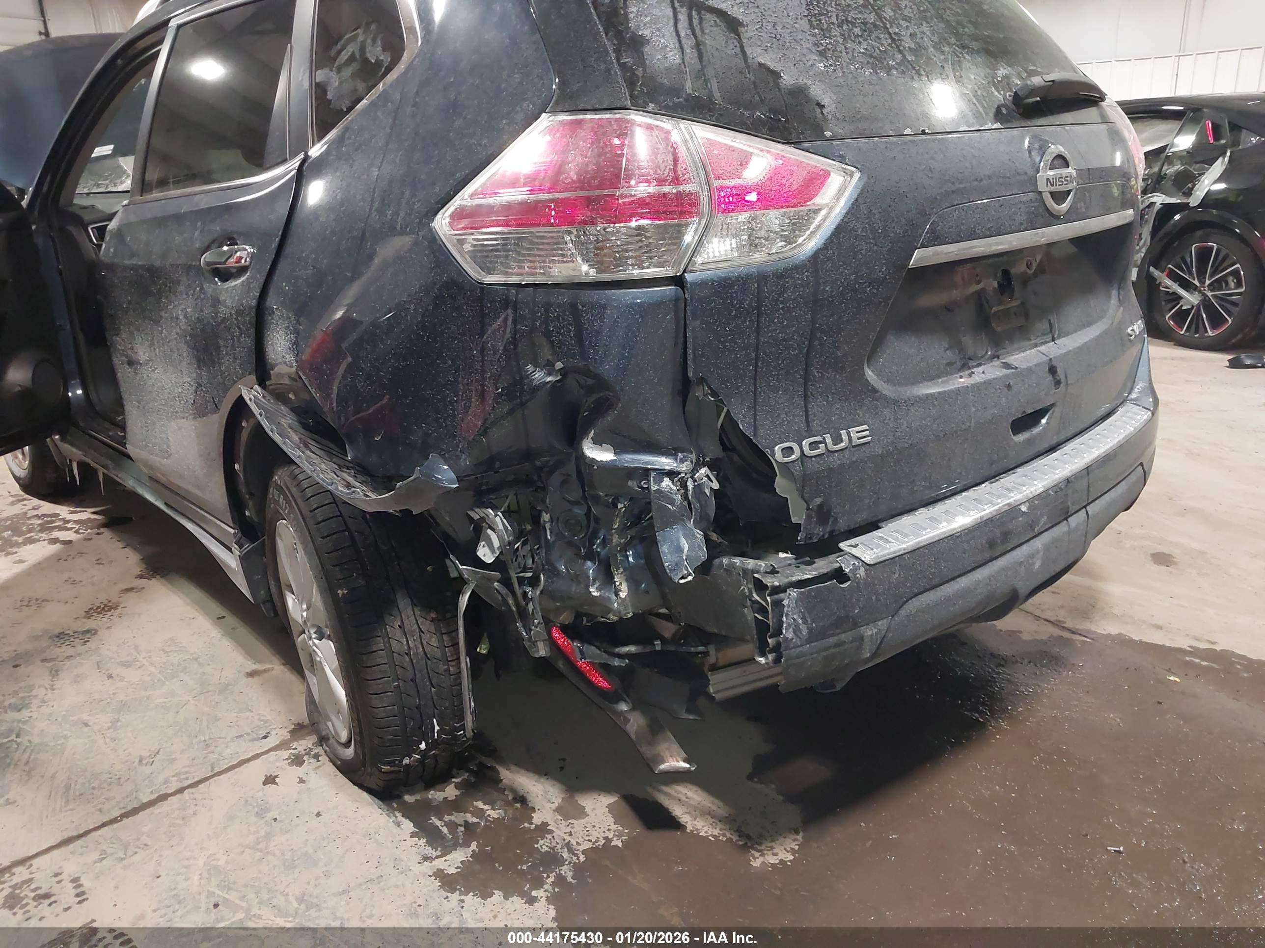 NISSAN ROGUE image 6