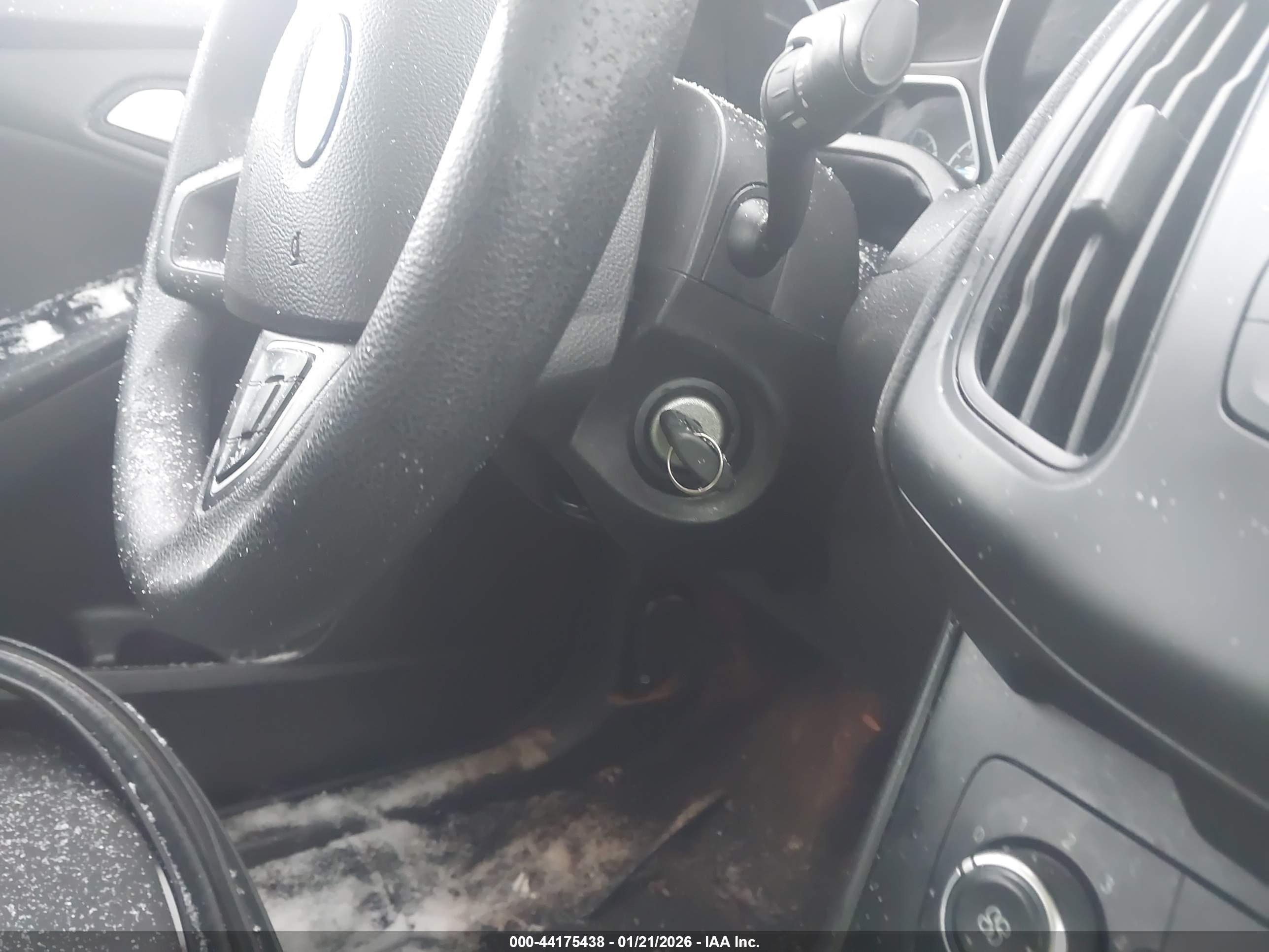 FORD FOCUS image 11