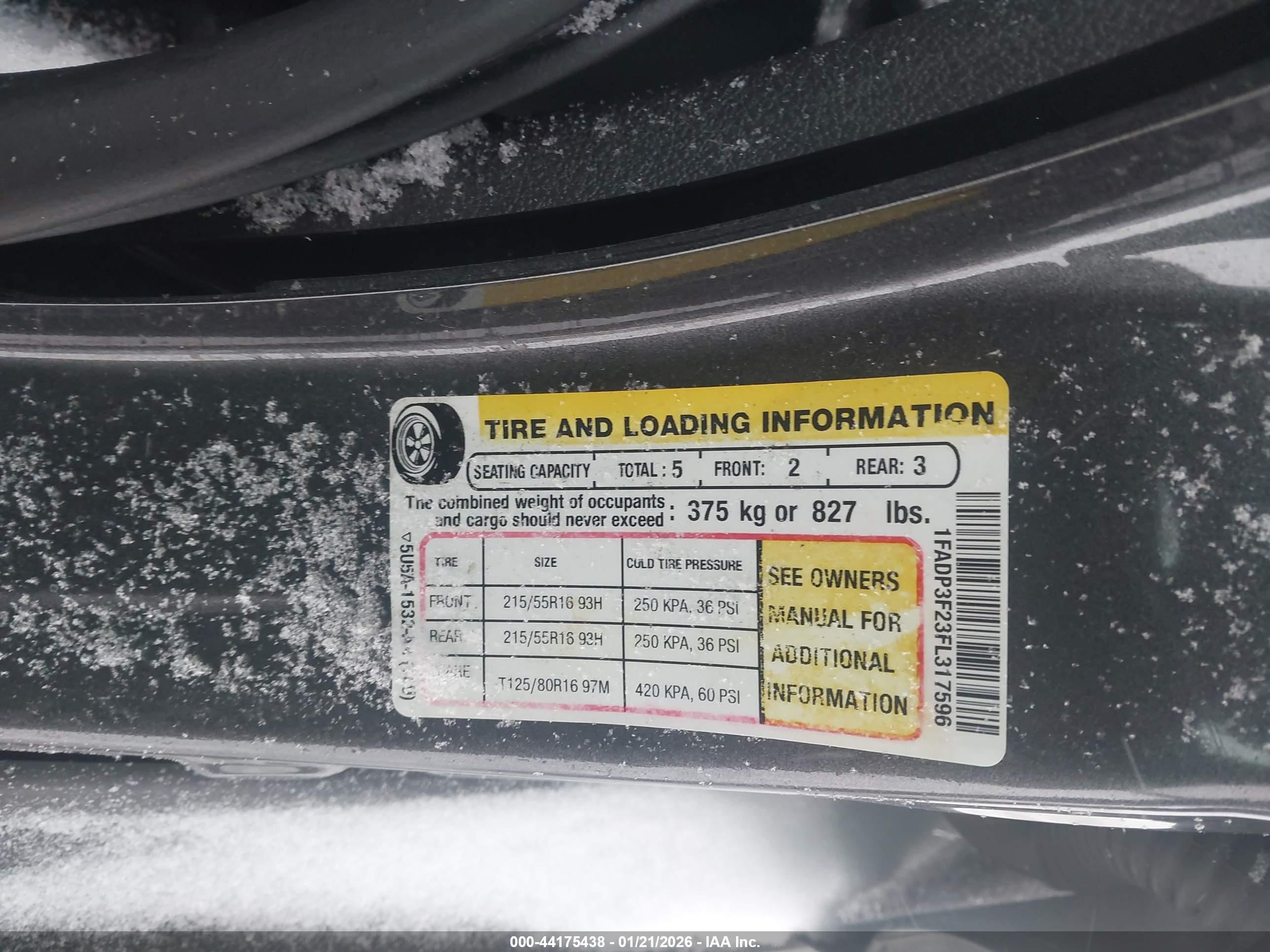 FORD FOCUS image 9