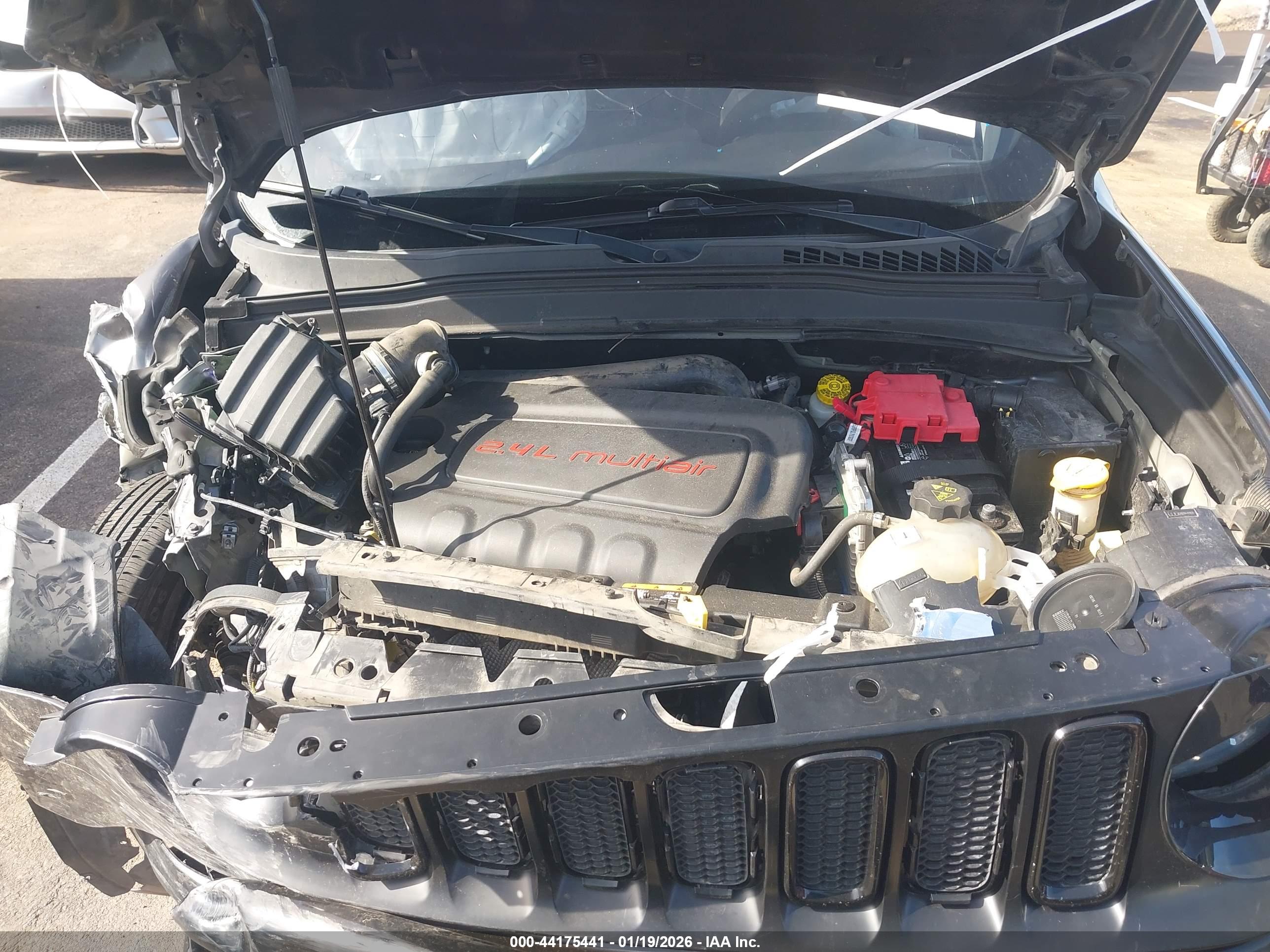 JEEP RENEGADE image 10