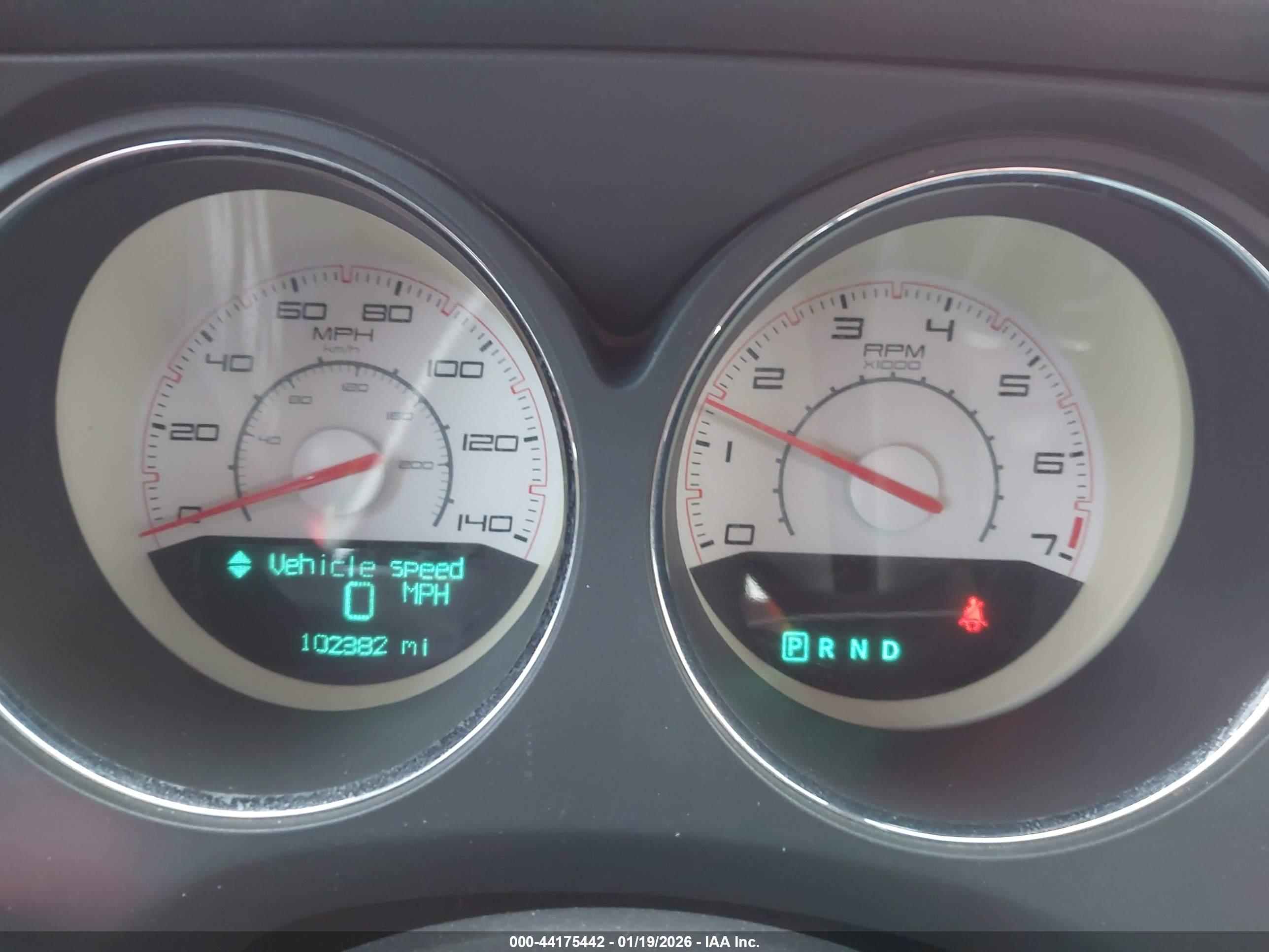 DODGE CHALLENGER image 7