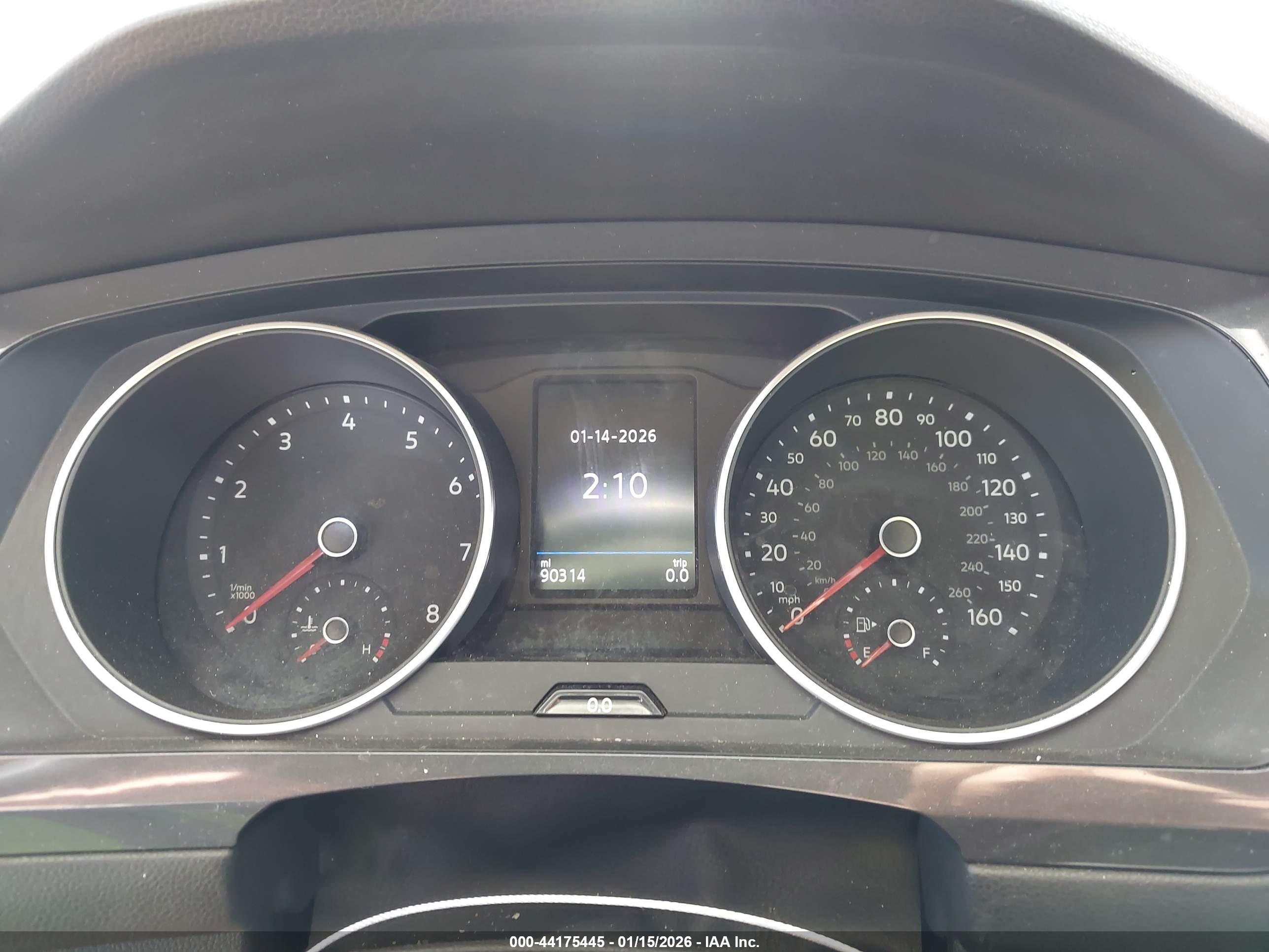 VOLKSWAGEN TIGUAN image 7