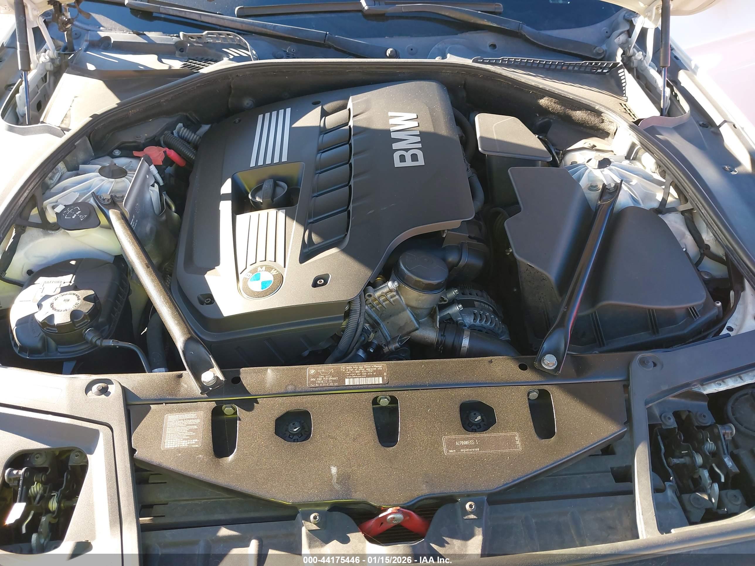 BMW 528I image 10