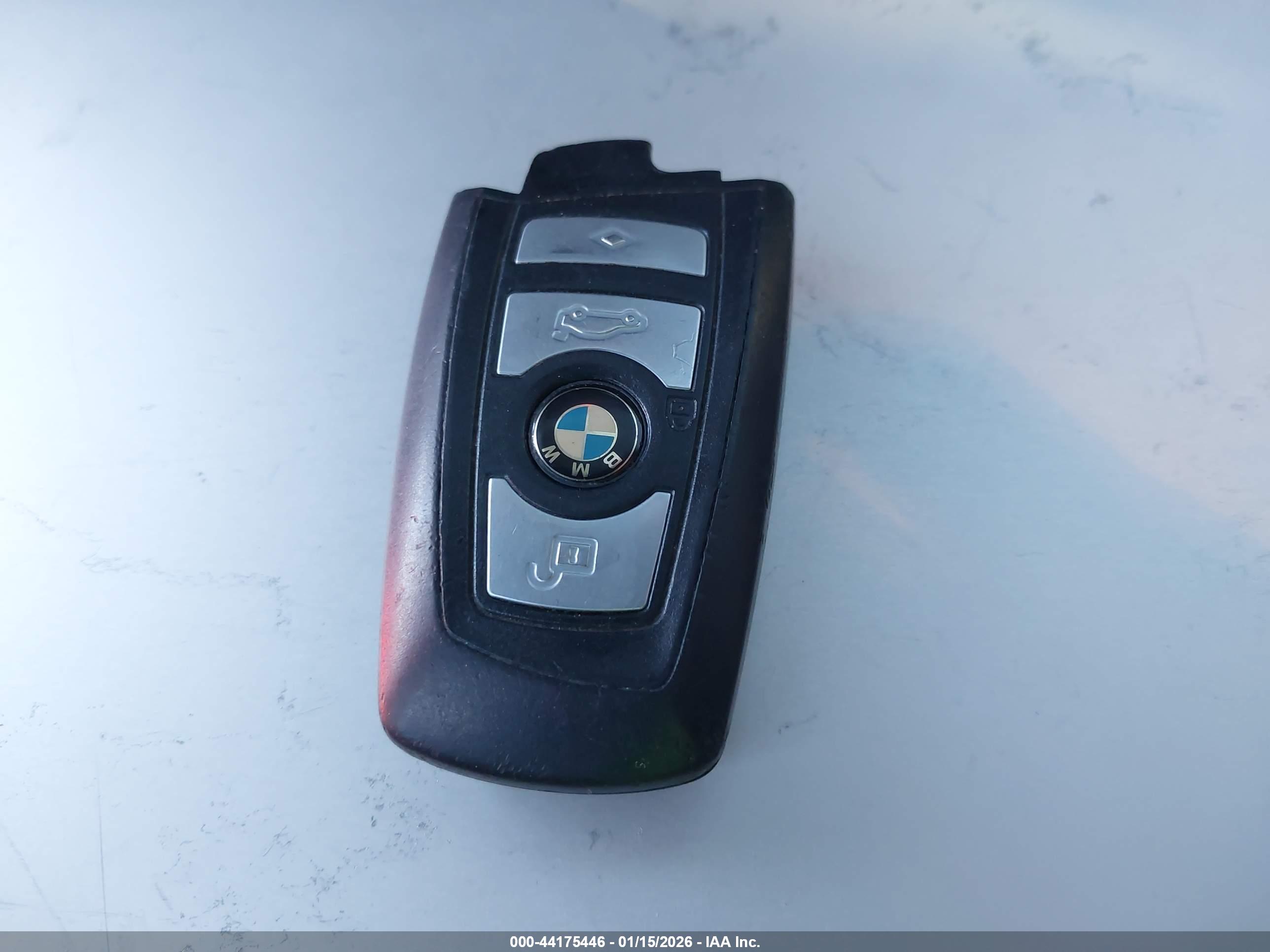 BMW 528I image 11