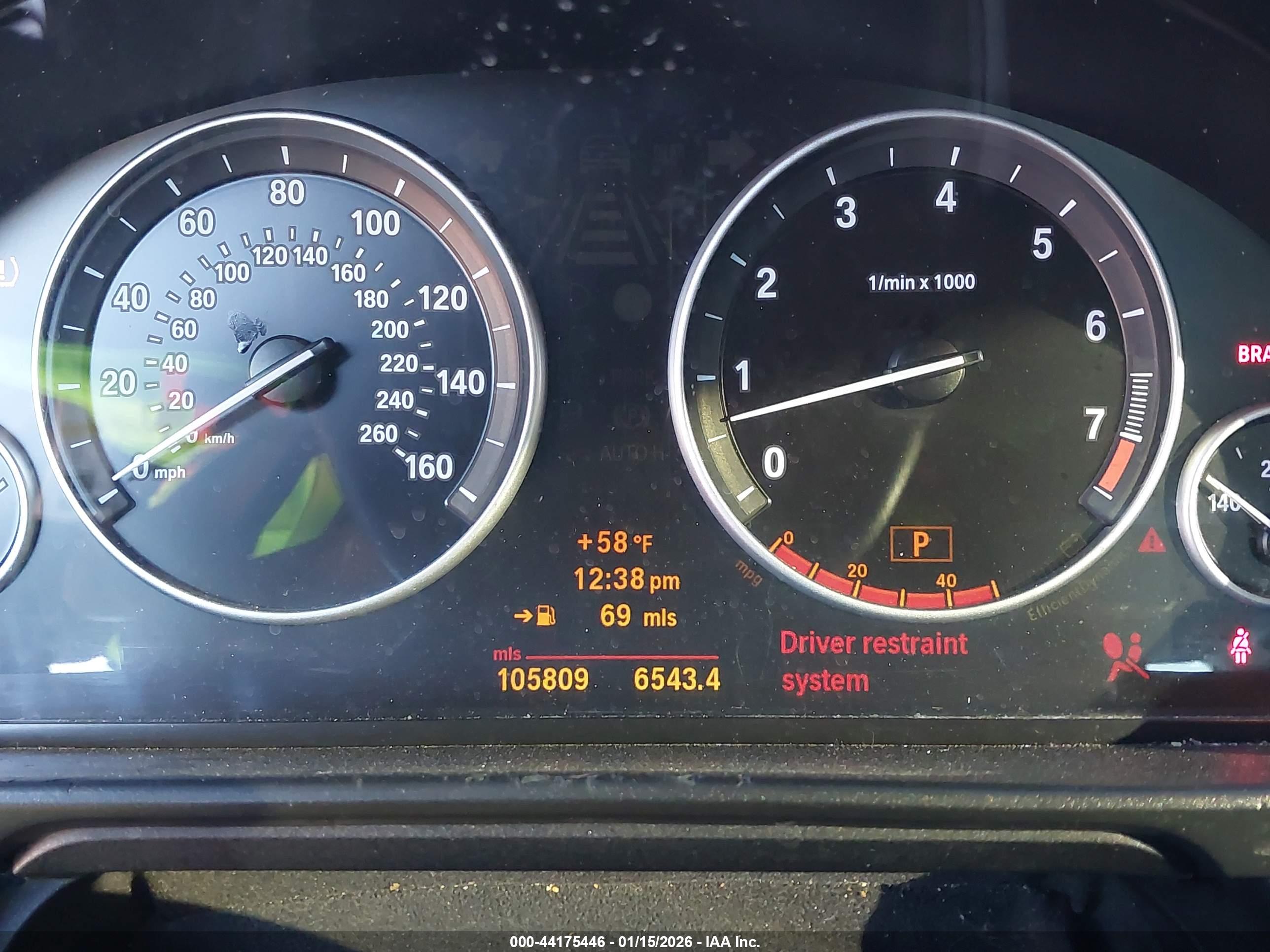 BMW 528I image 7
