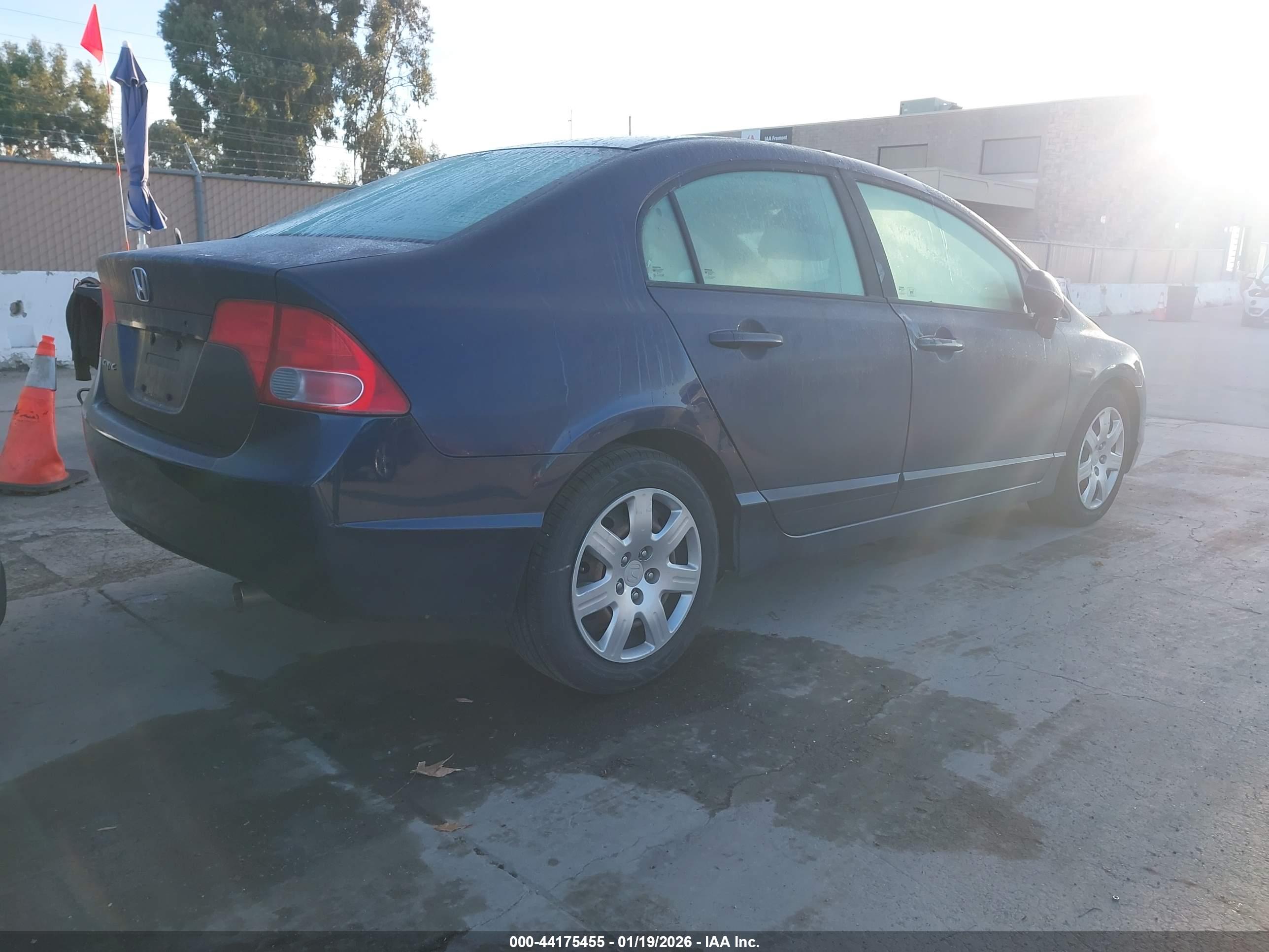 HONDA CIVIC image 4