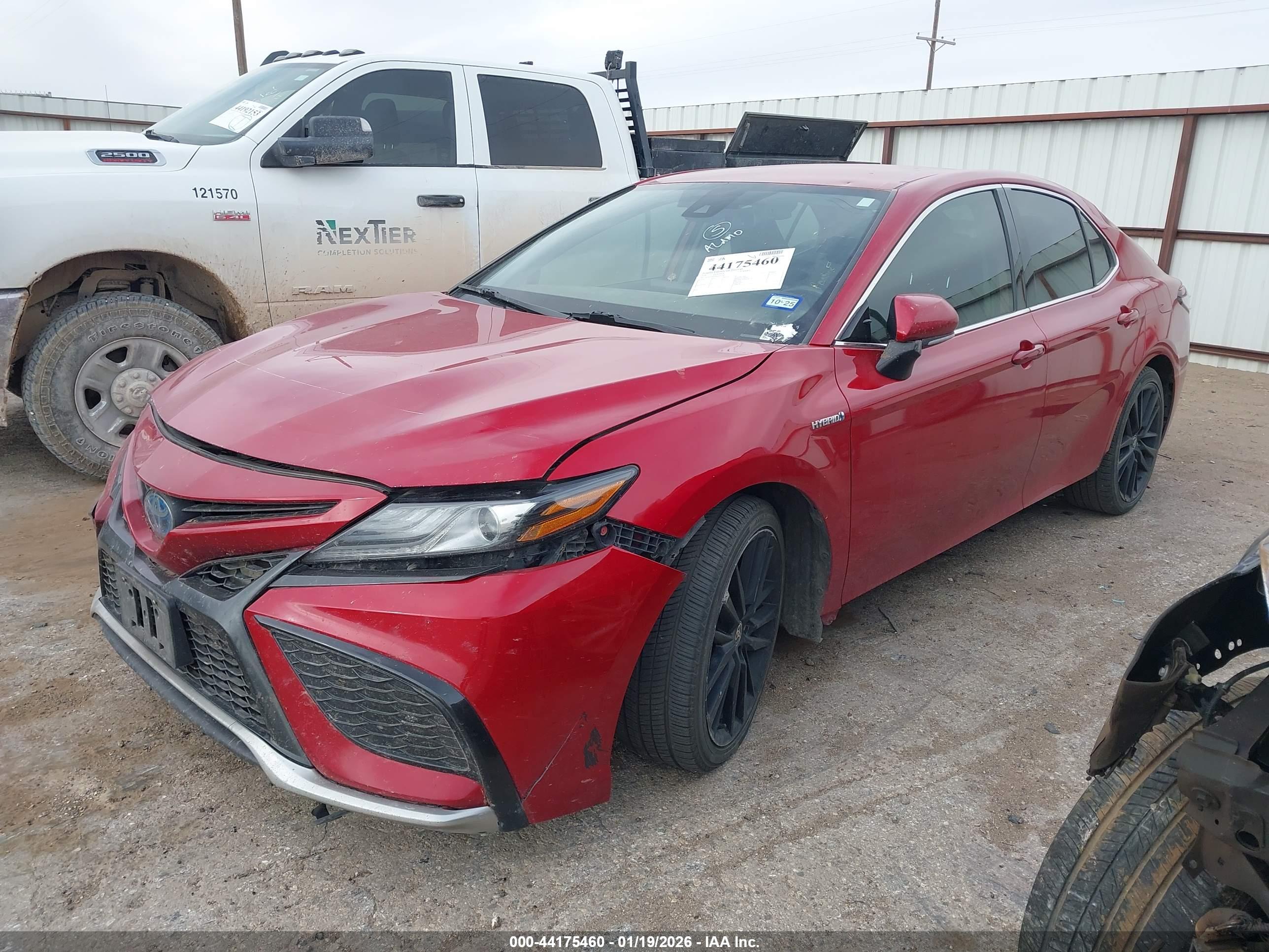 TOYOTA CAMRY image 2