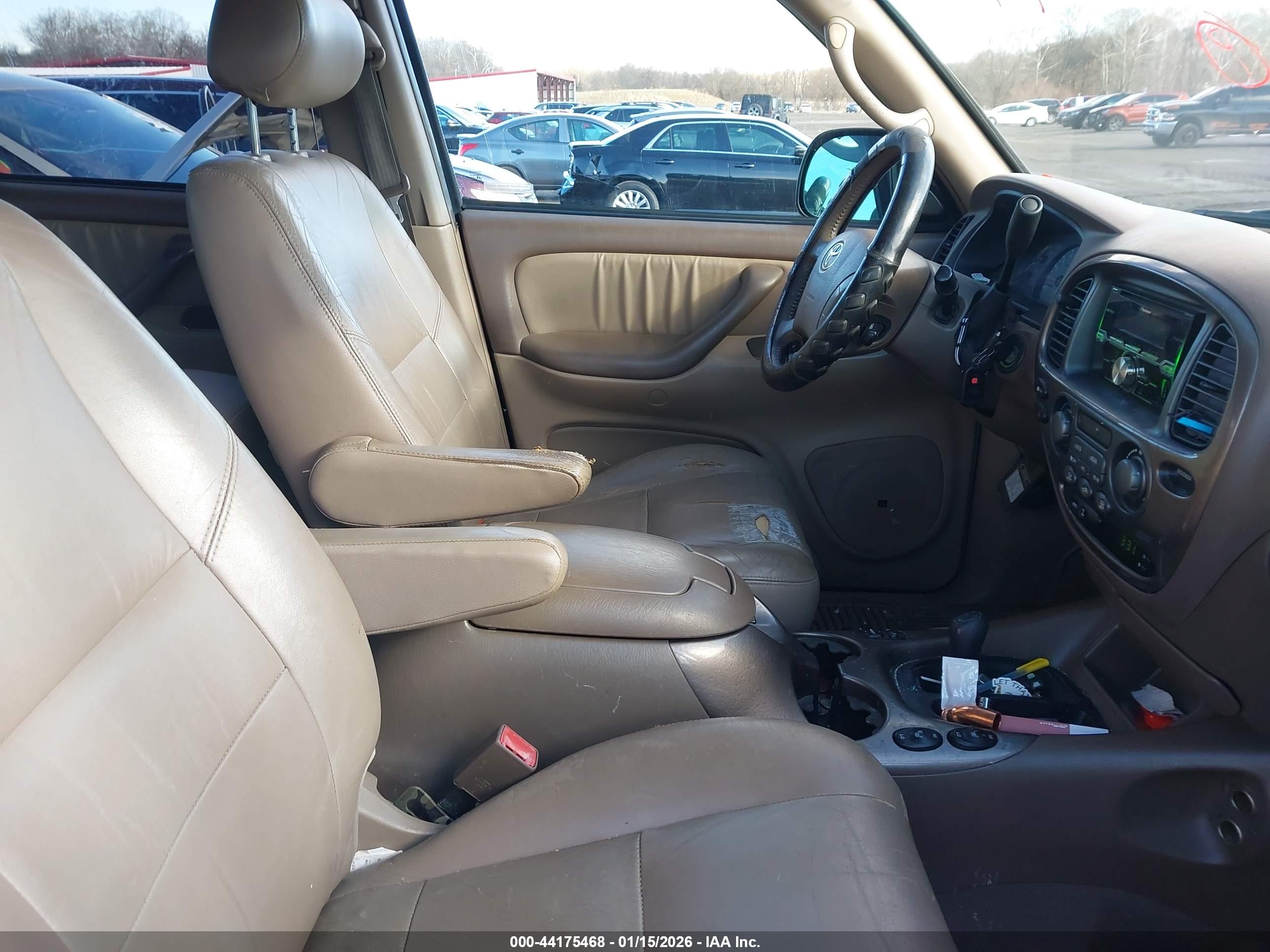 TOYOTA SEQUOIA image 5