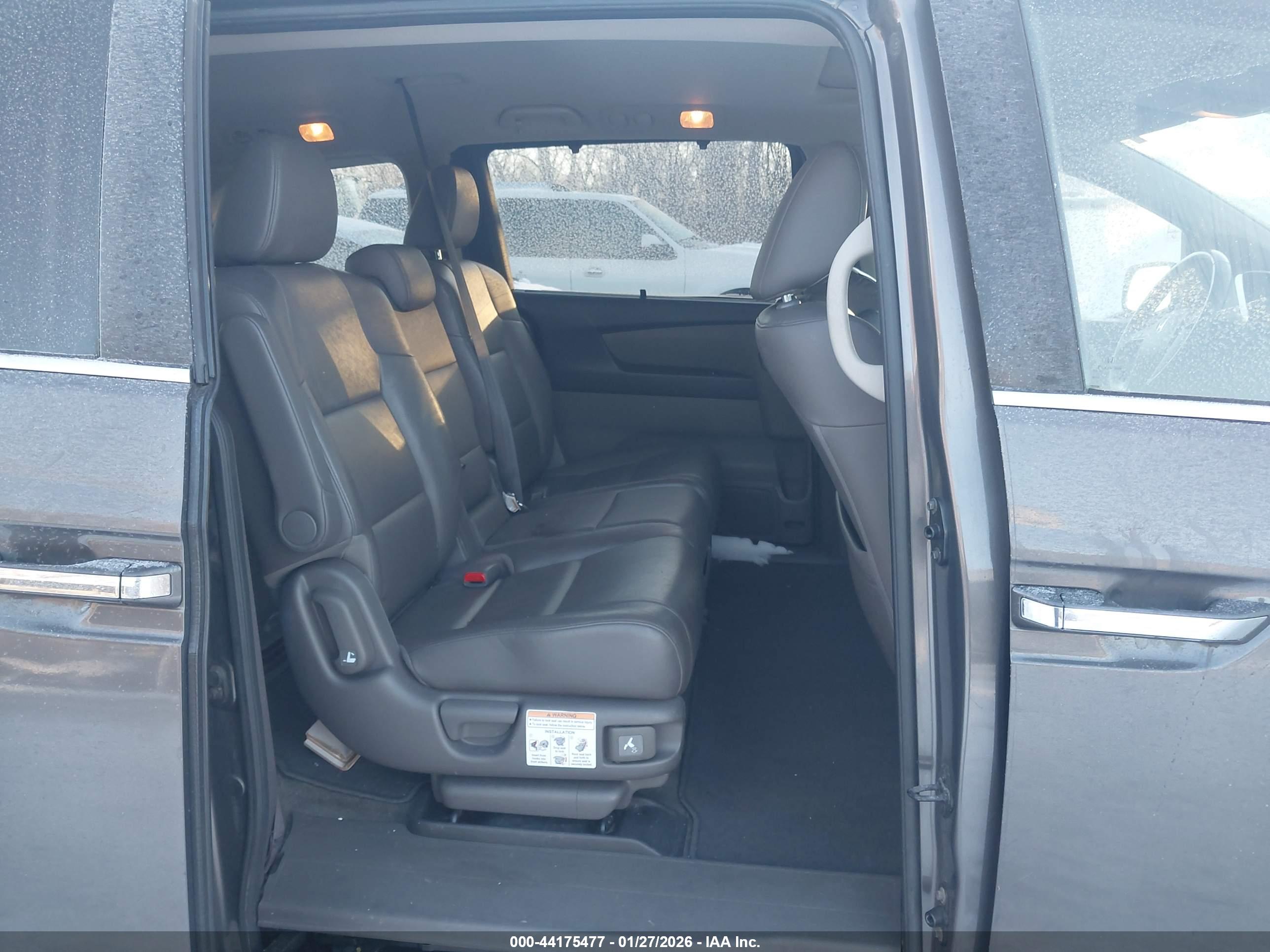 HONDA ODYSSEY image 8