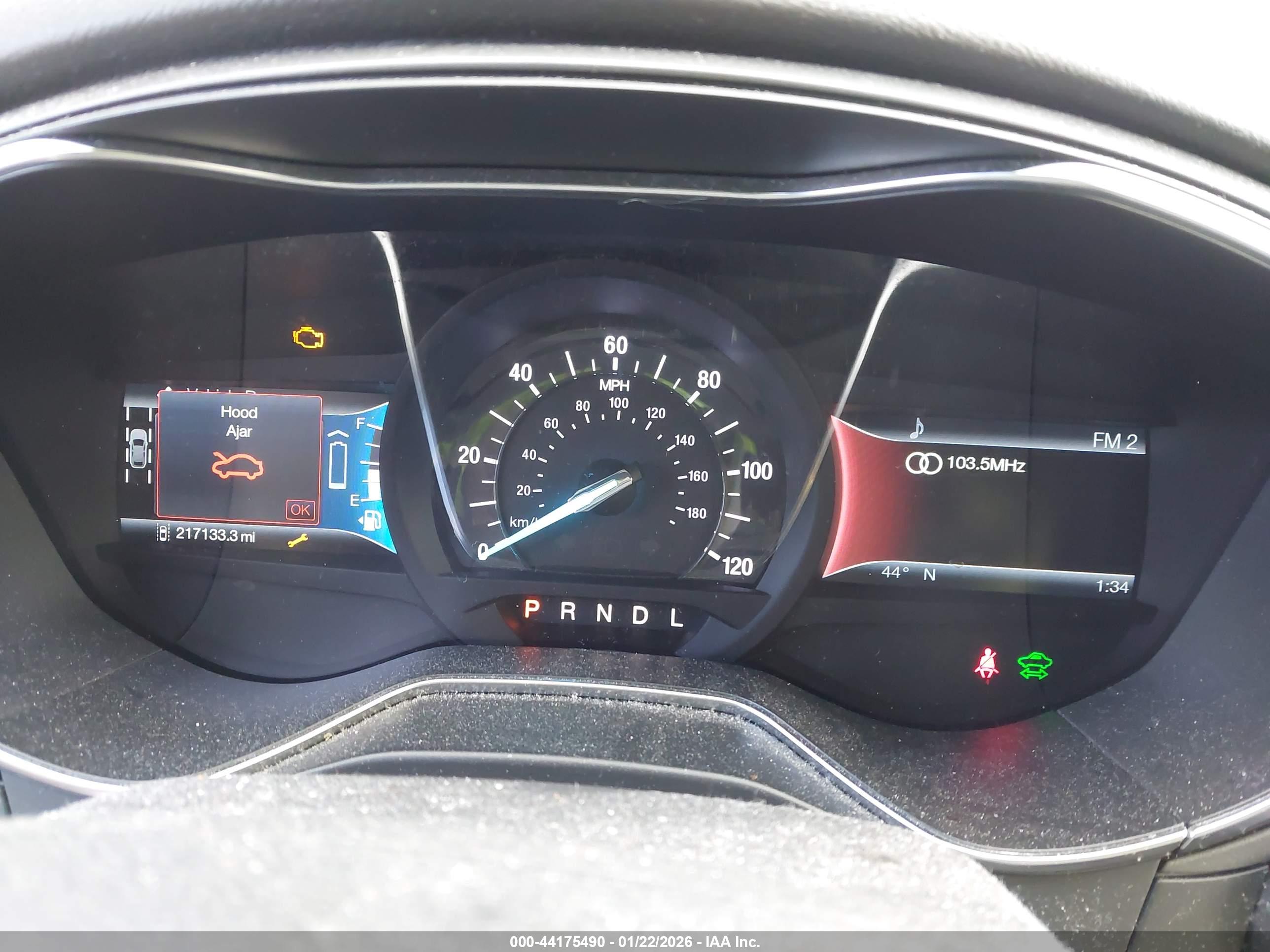 FORD FUSION image 7